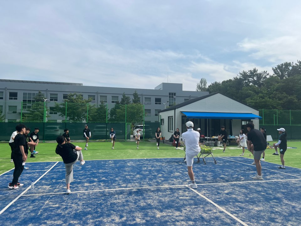 윔블던 실내 테니스 아카데미 진영점