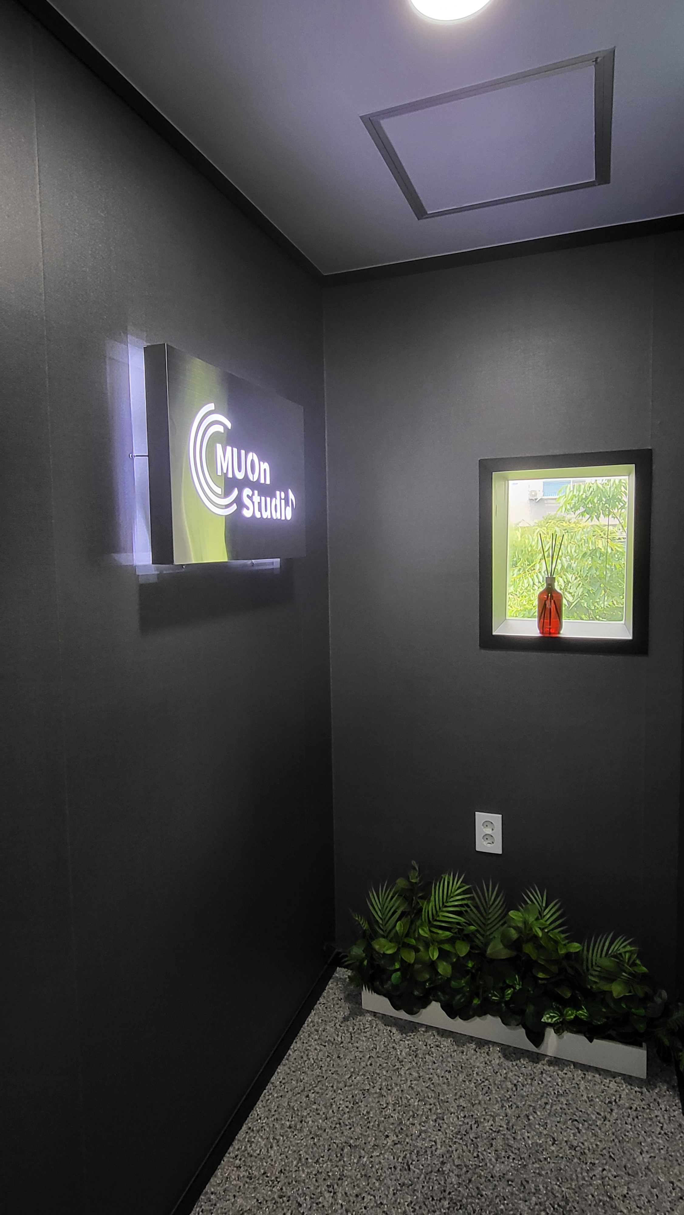 2번째 스튜디오 사진