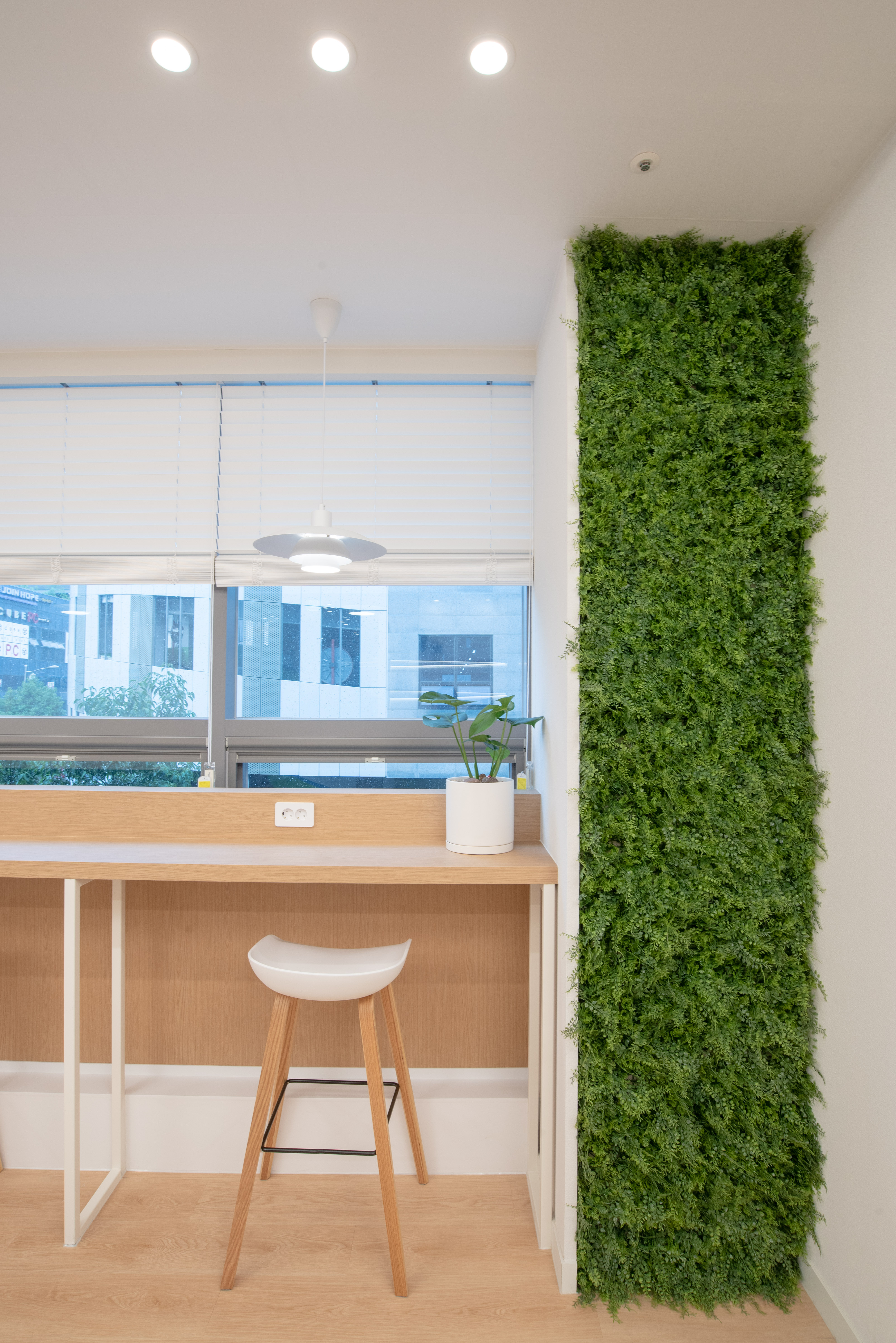 더레브 공유오피스 대표 이미지