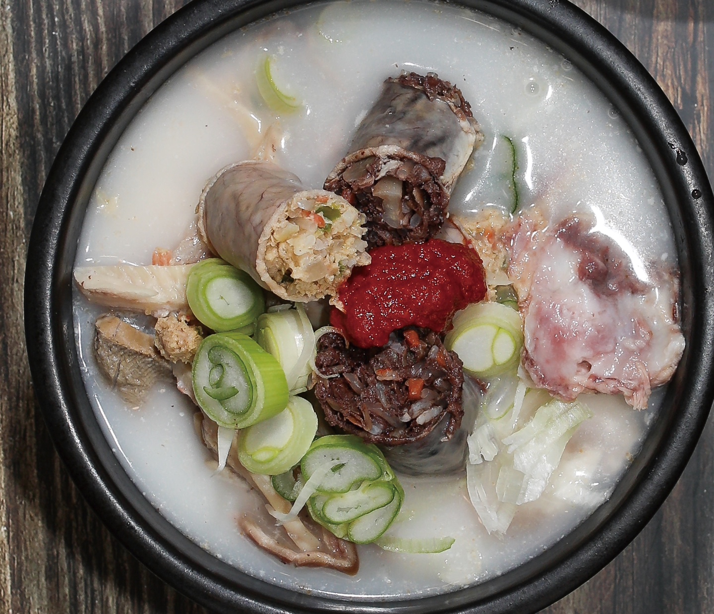 칠구네신림동백순대 서울오류역점 내부 또는 관련 모습