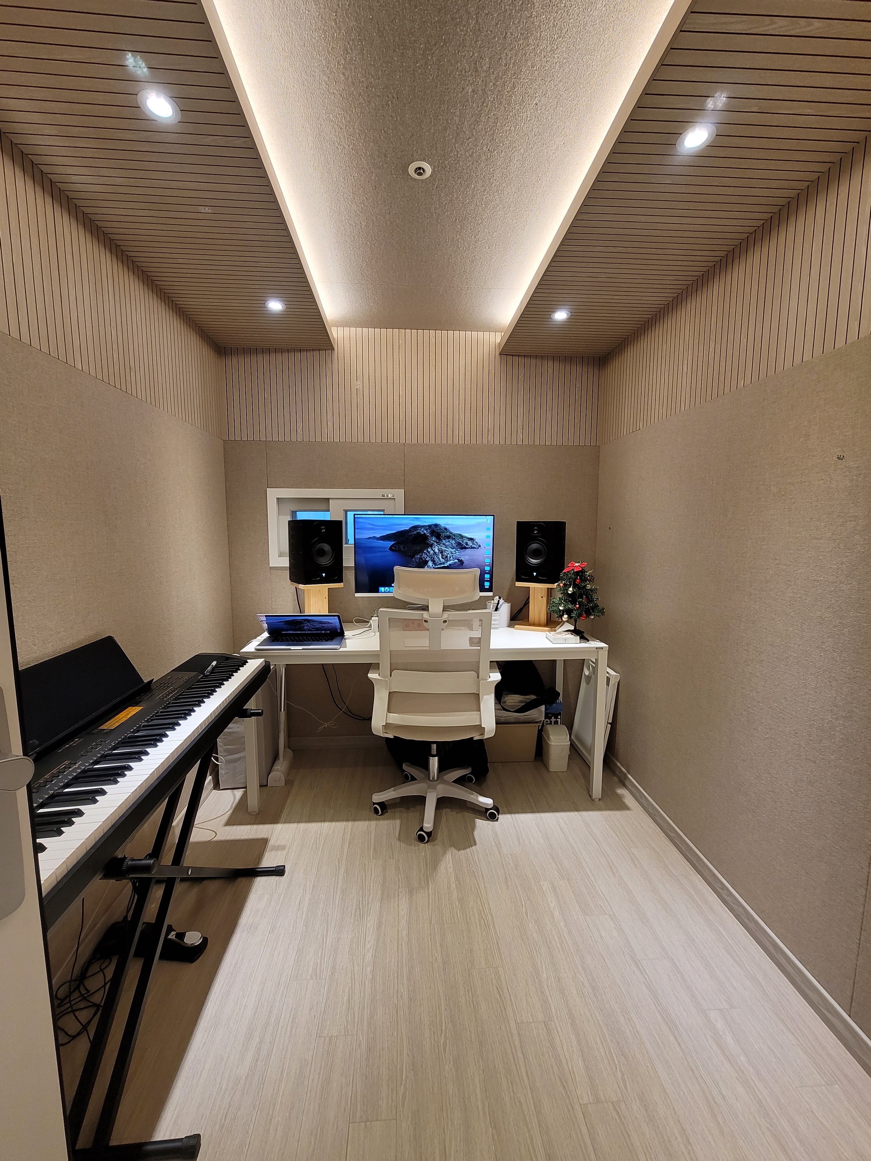 4번째 스튜디오 사진