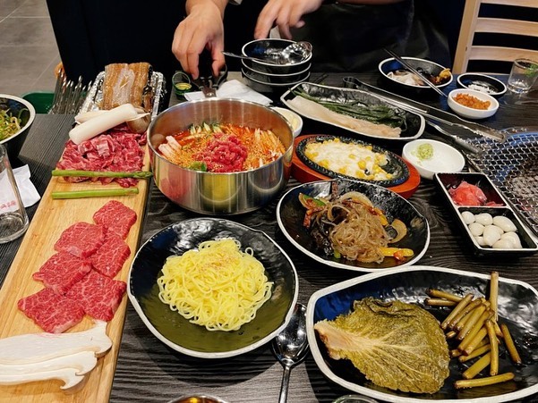 한돈식육식당