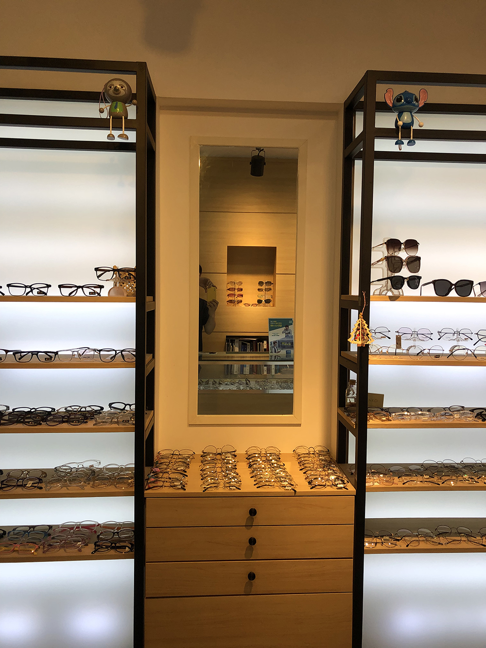 이노티안경 부산문현점 대표 이미지