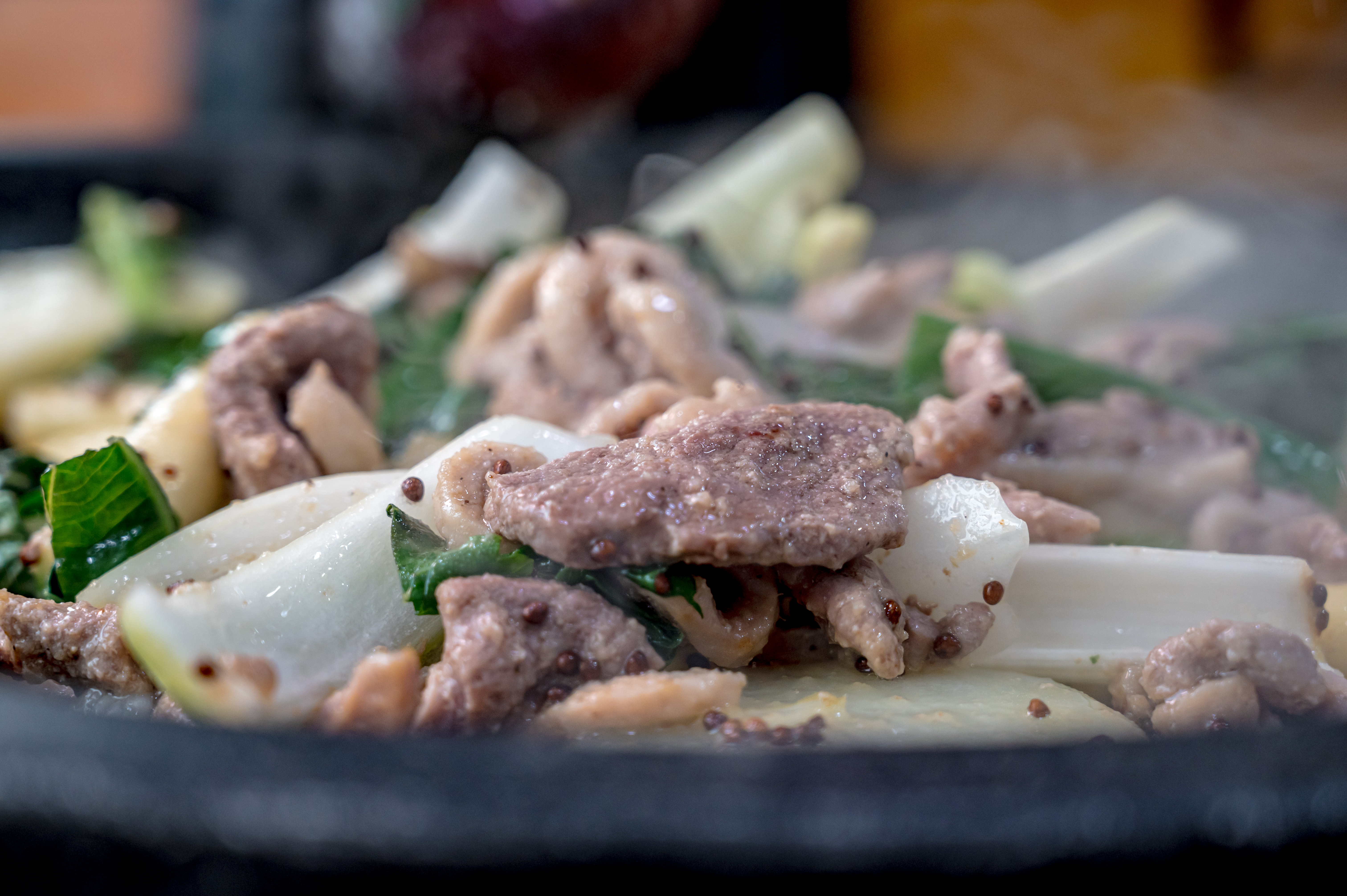 통큰오리앤삼겹 밤일마을점