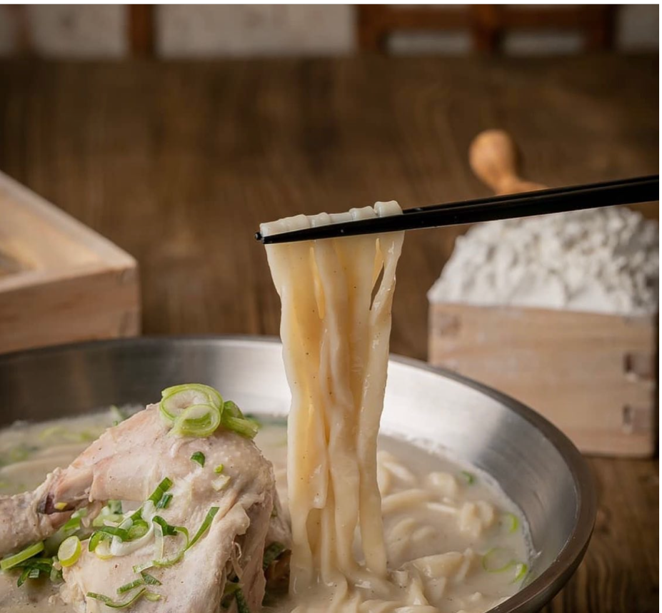 언양닭칼국수 김해율하점