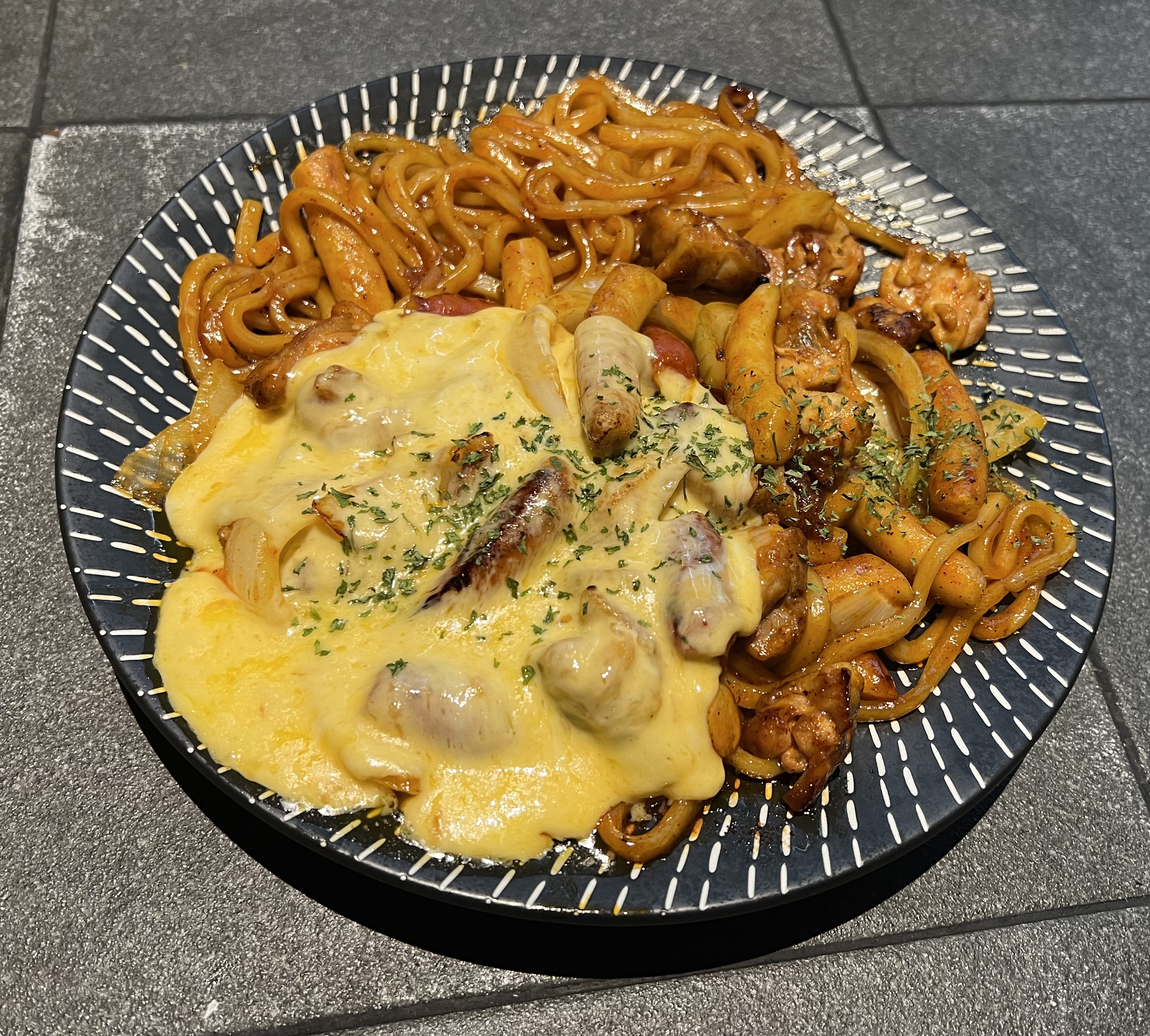 매콤닭구이와우동면