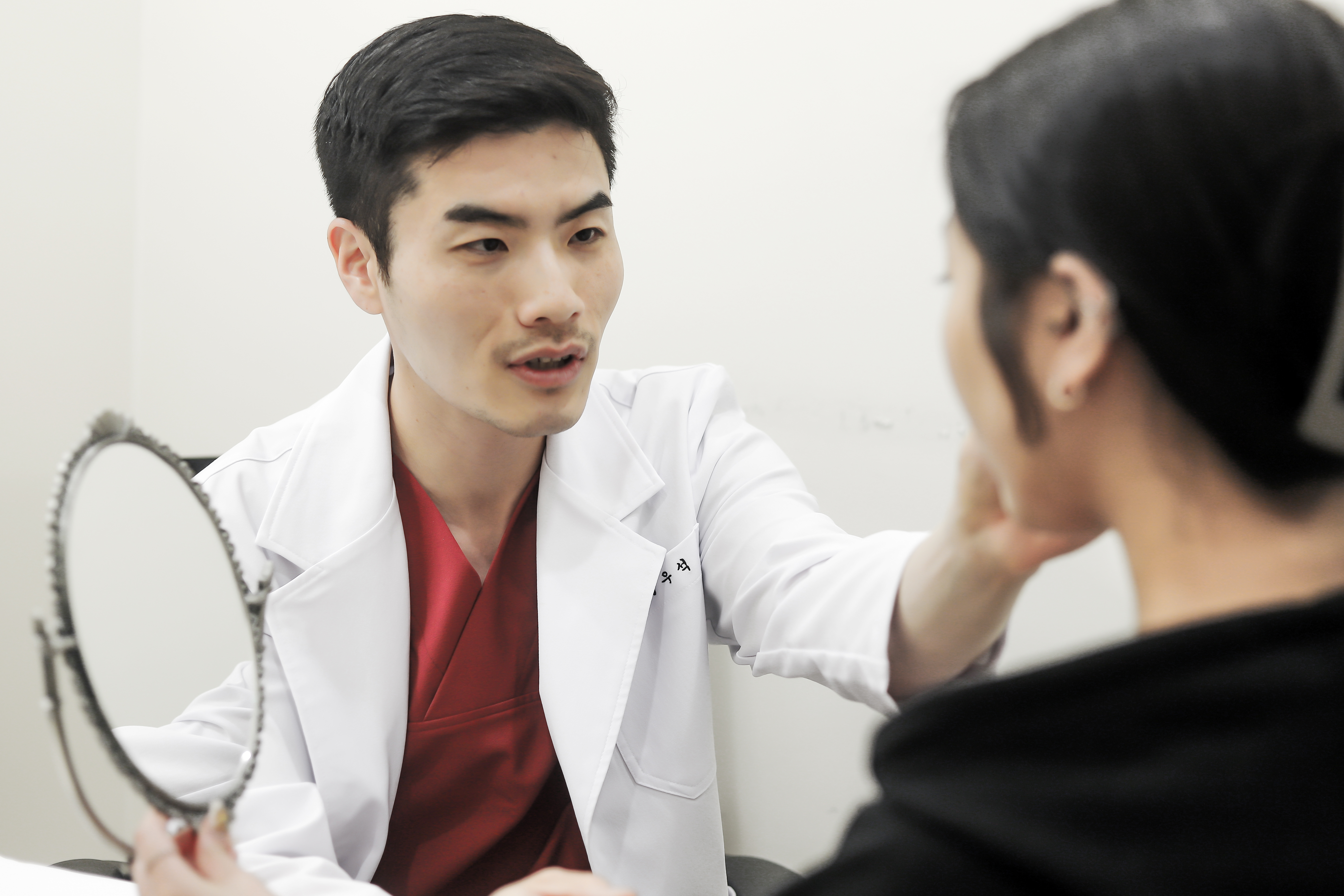 우리성형외과의원 대표 이미지