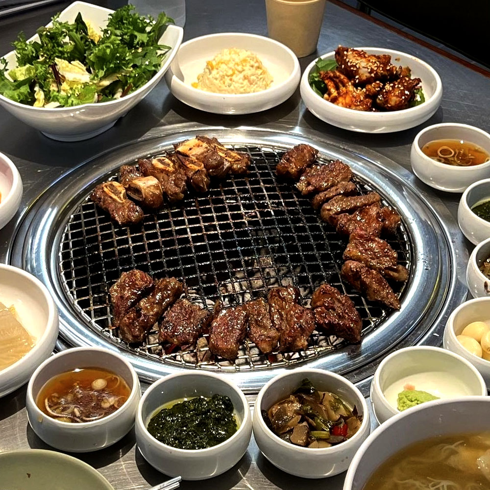 청기와타운 신사역점