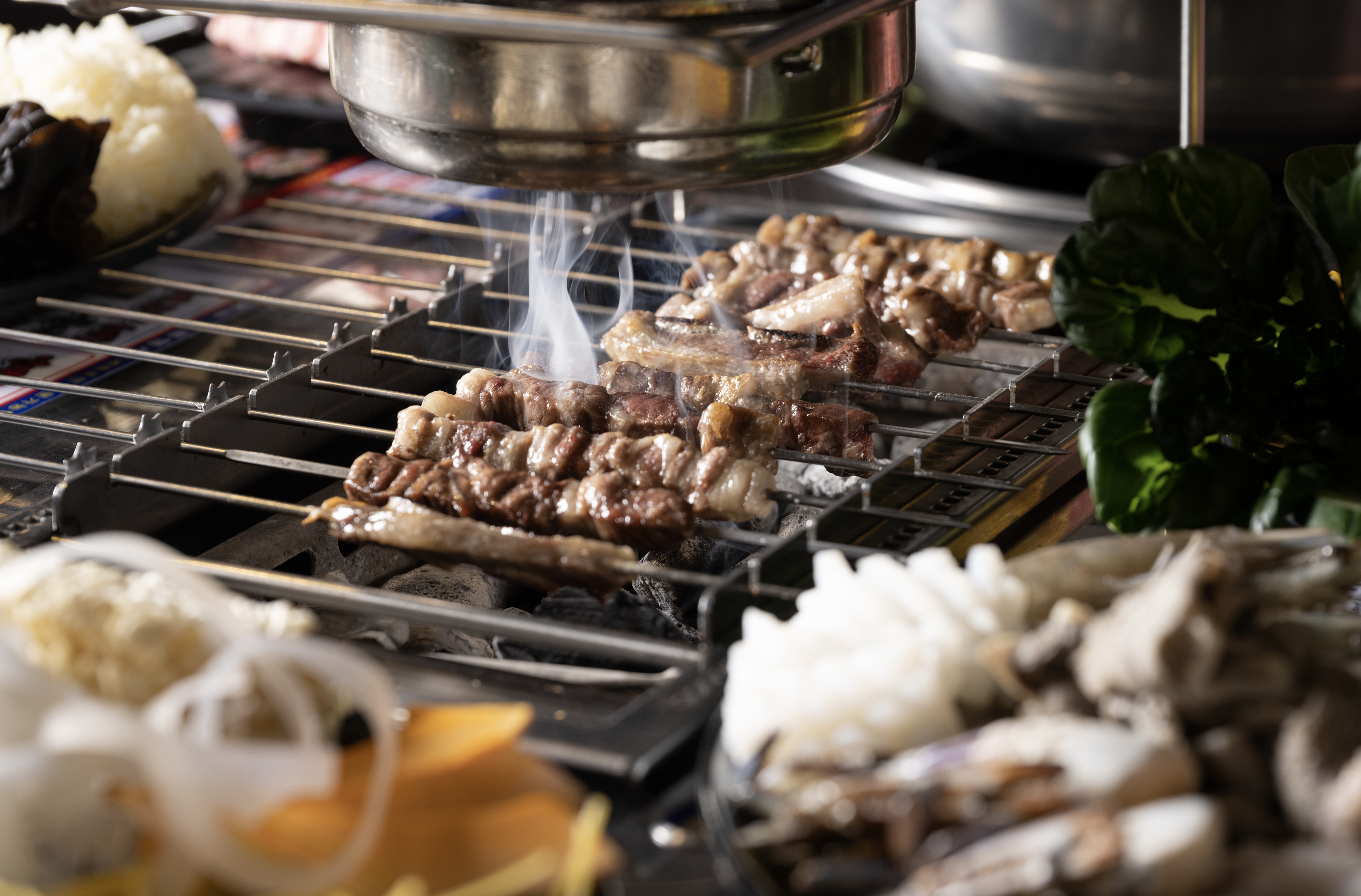무한숯불양꼬치훠궈&뷔페