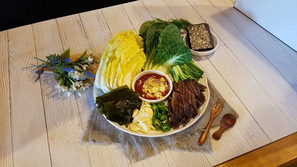 골뱅이창너머족발