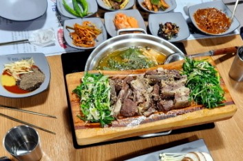 특허의맛집김광택흑염소와사슴도마수육