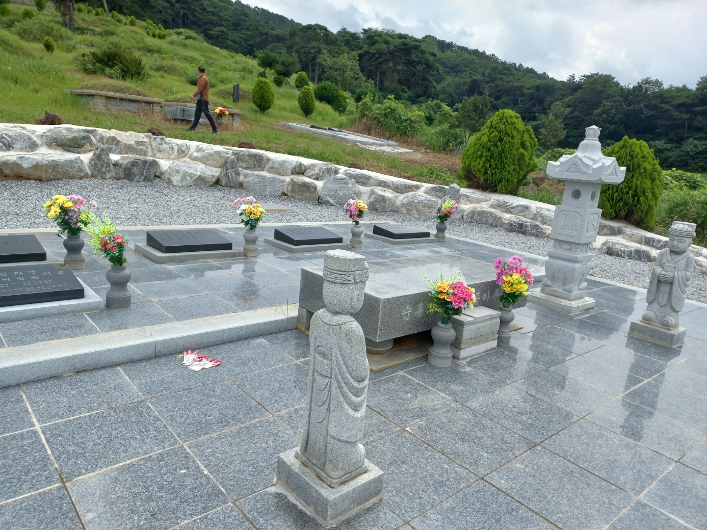 풍운장묘 벌초묘지관리