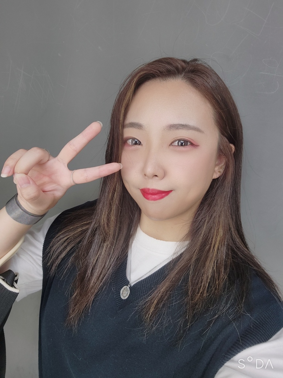 손쌀롱 내부 또는 관련 모습