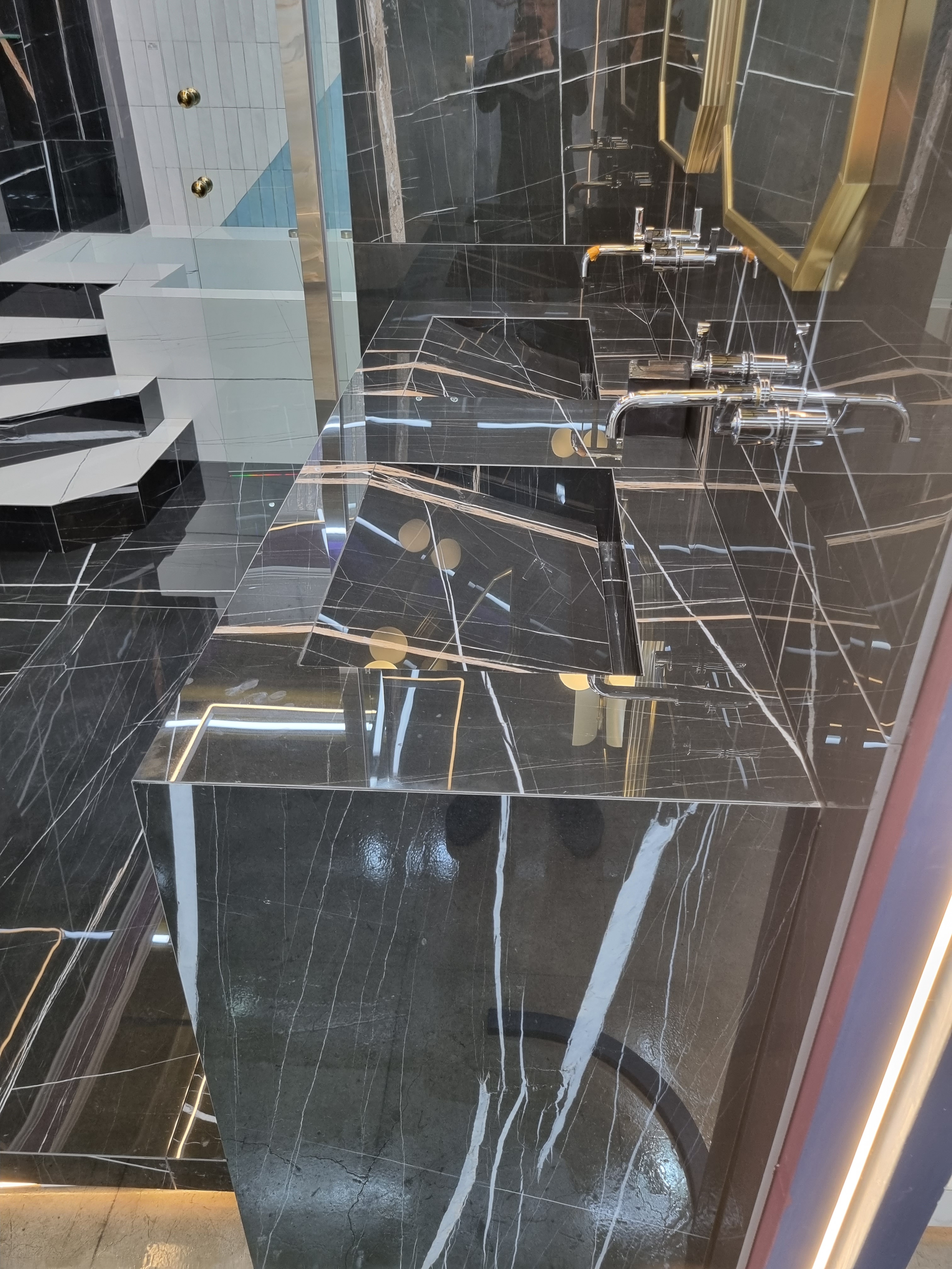 현대타일상사 대표 이미지