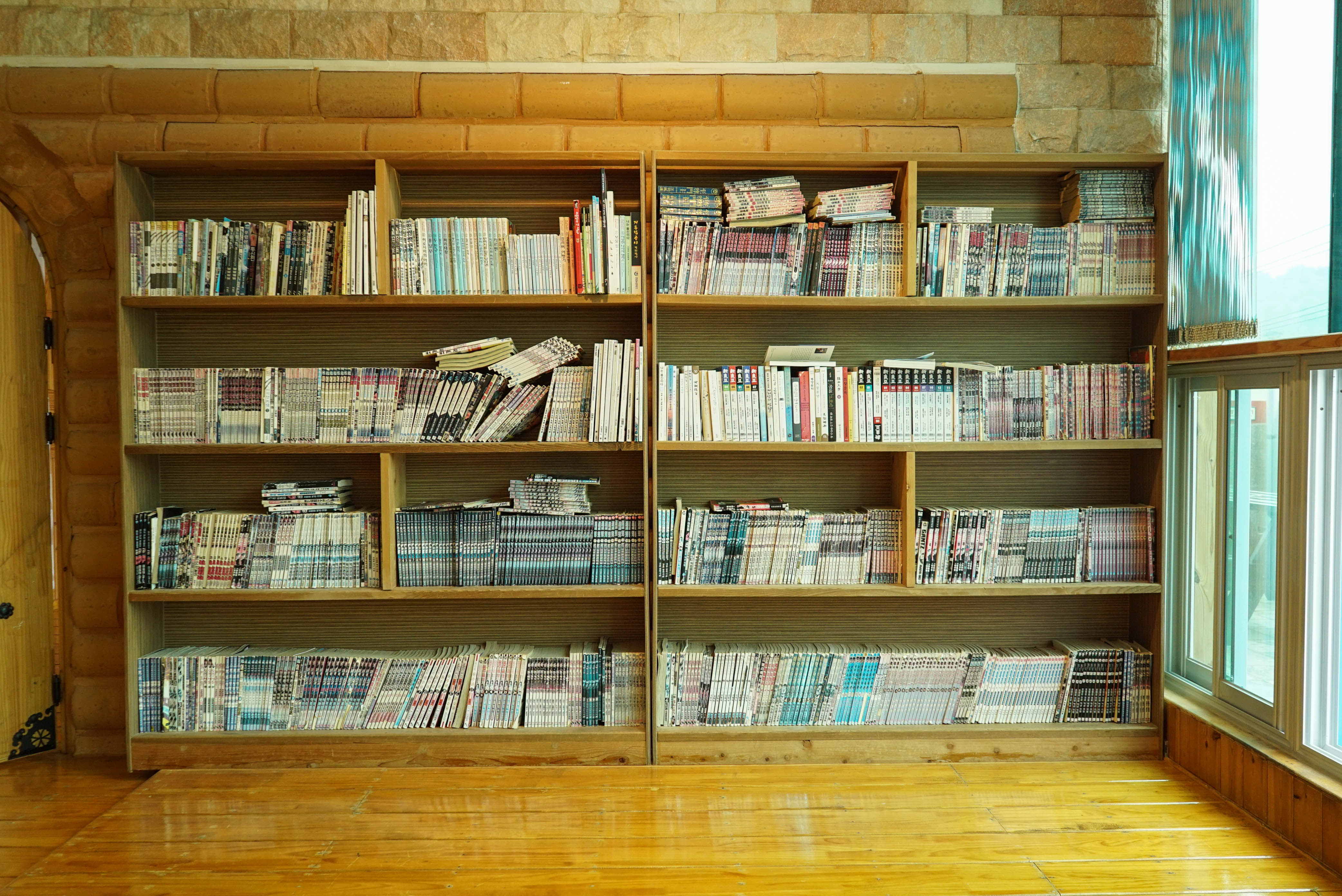 테마사우나 헬스장 내부 이미지