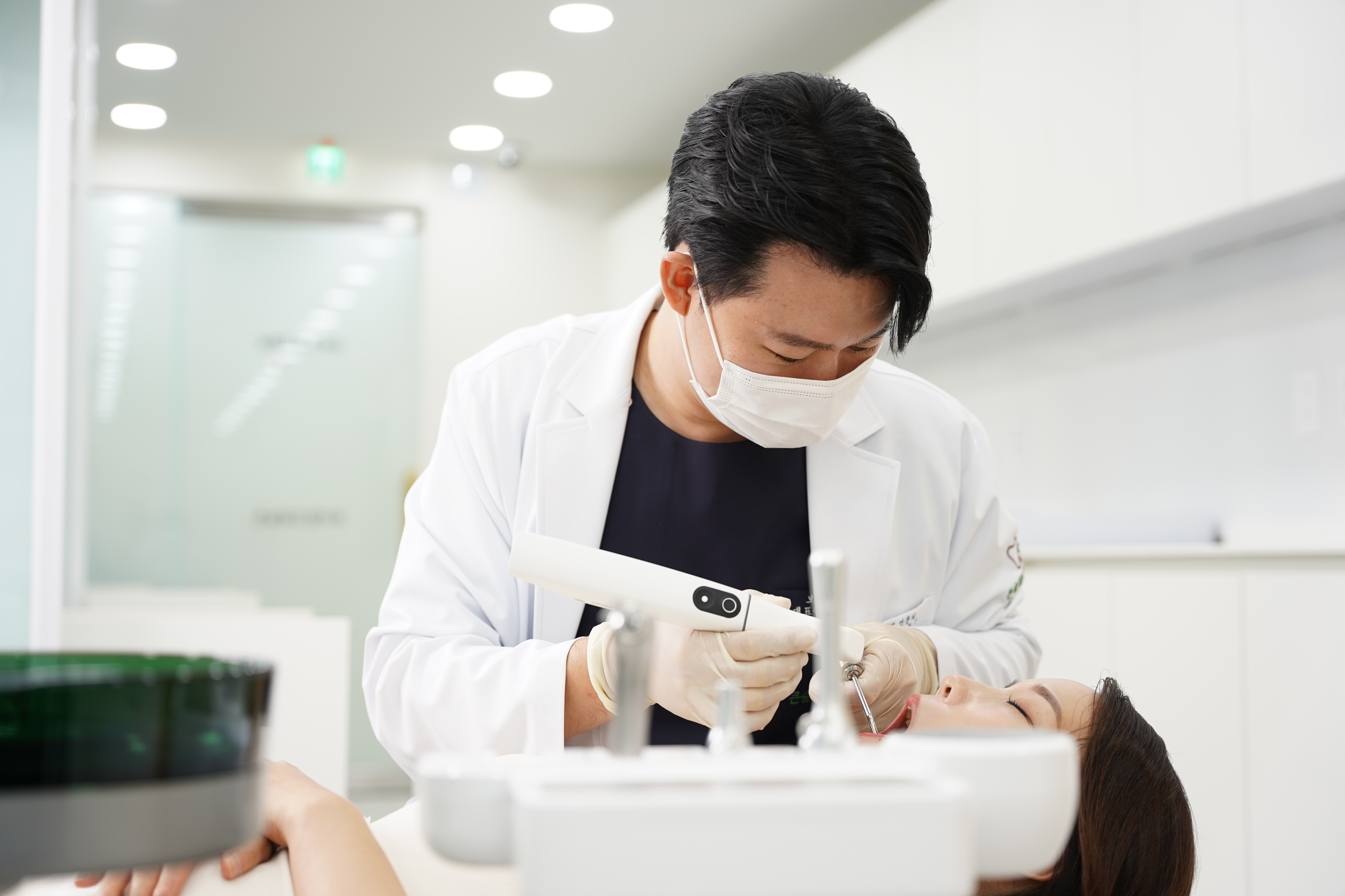 큰숲맑은샘치과의원 대표 이미지