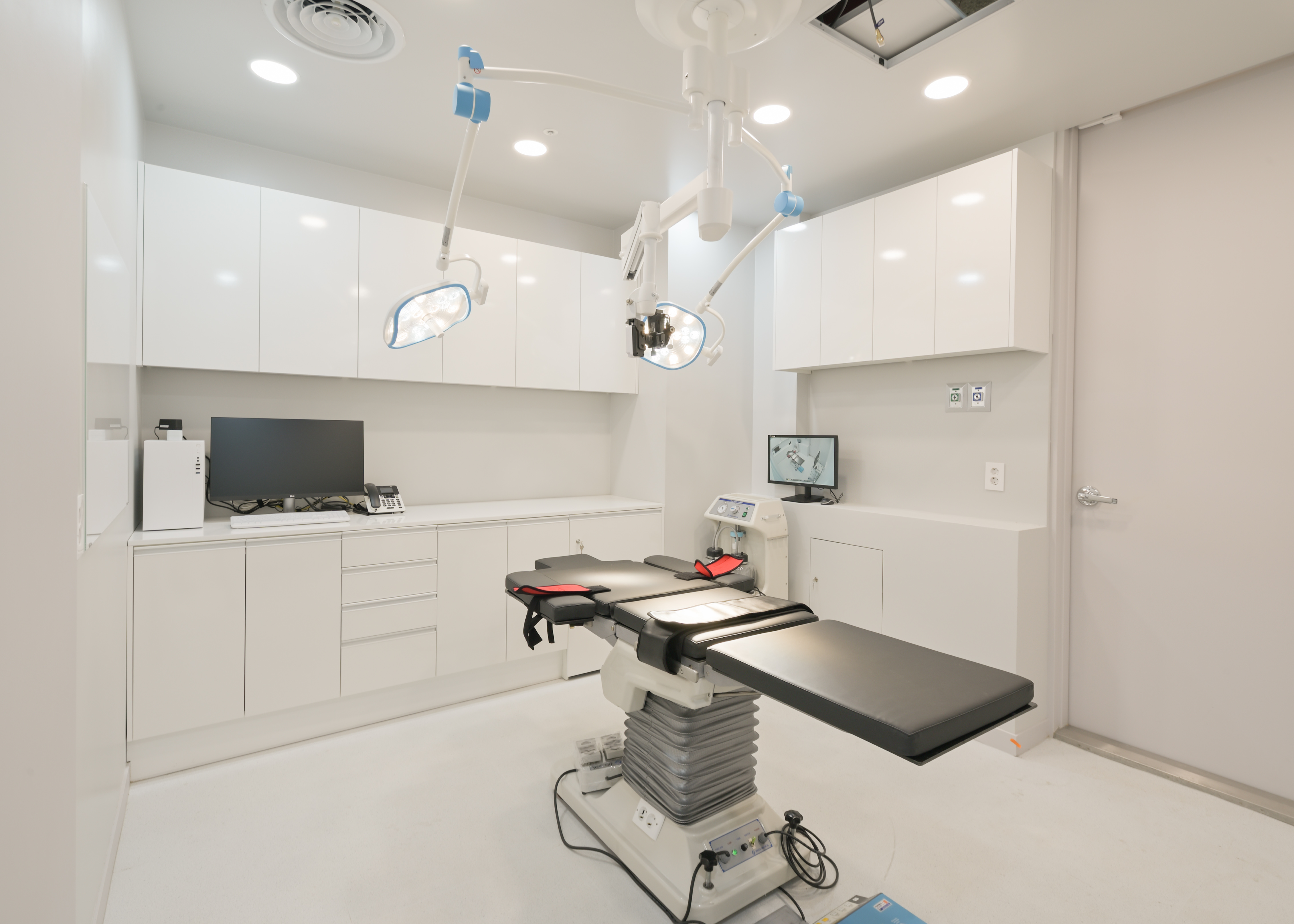 리아이성형외과 대표 이미지