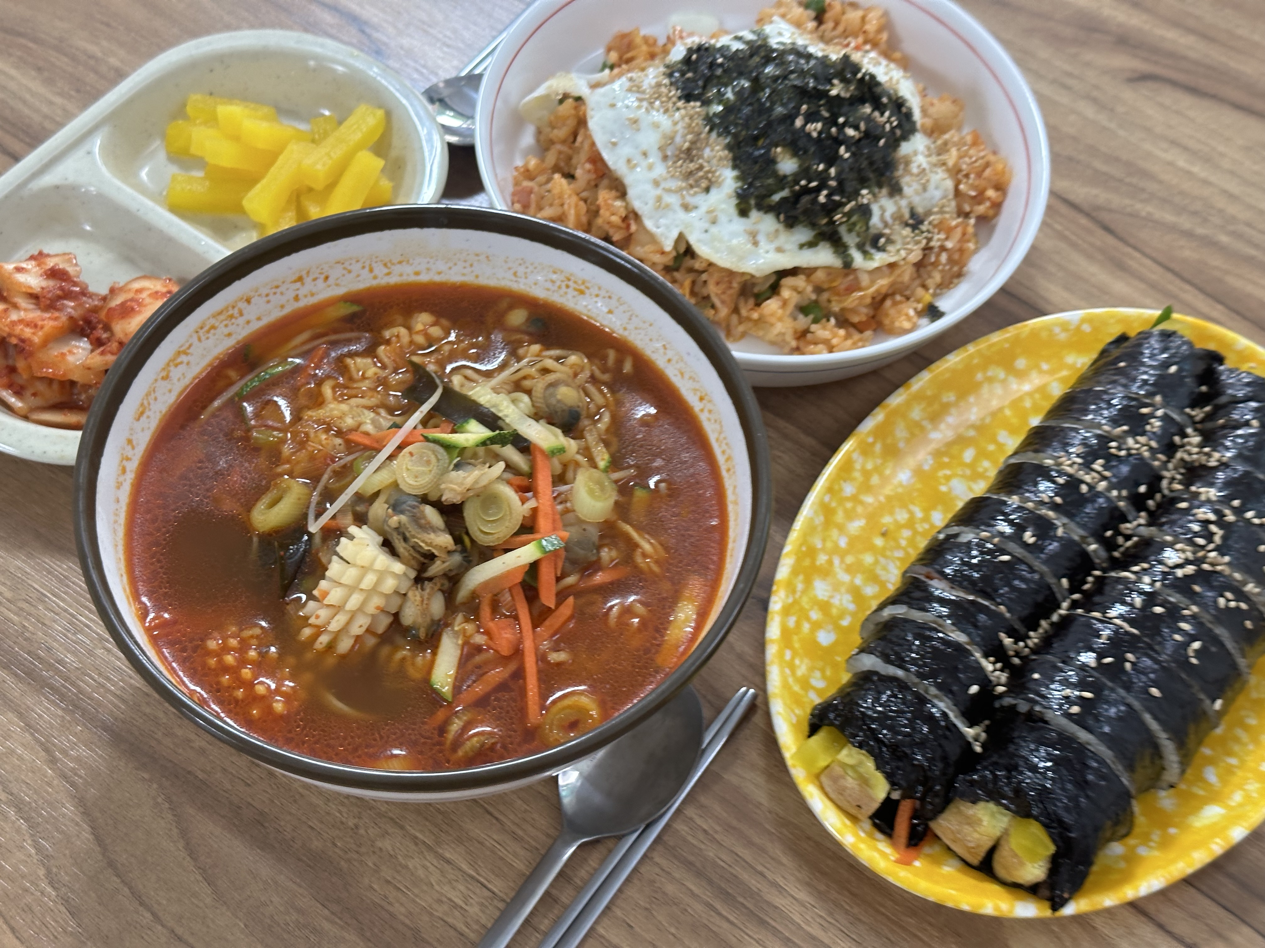 나리네 김밥분식당