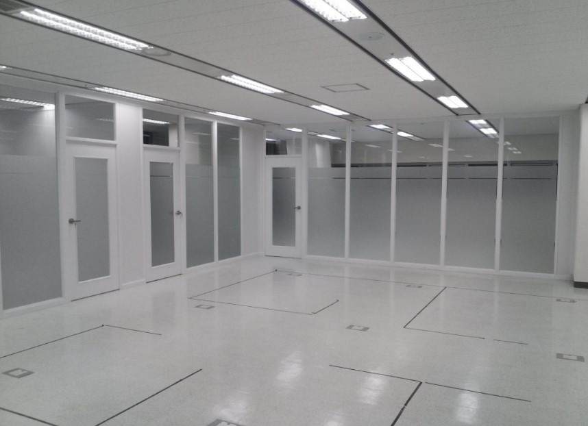 필칸막이 대표 이미지 - 유리 칸막이 시공 사례