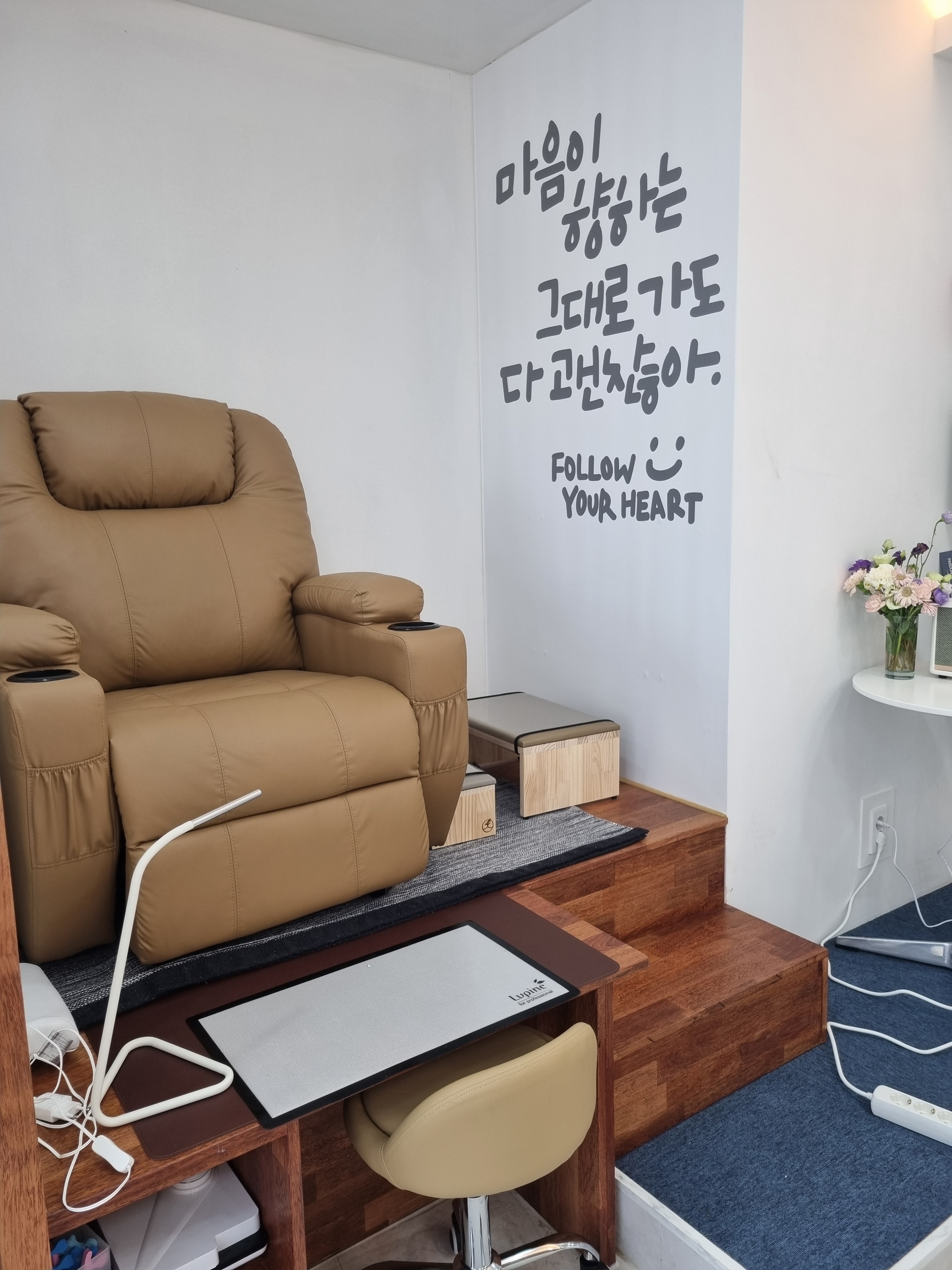 레인보우네일 대표 이미지