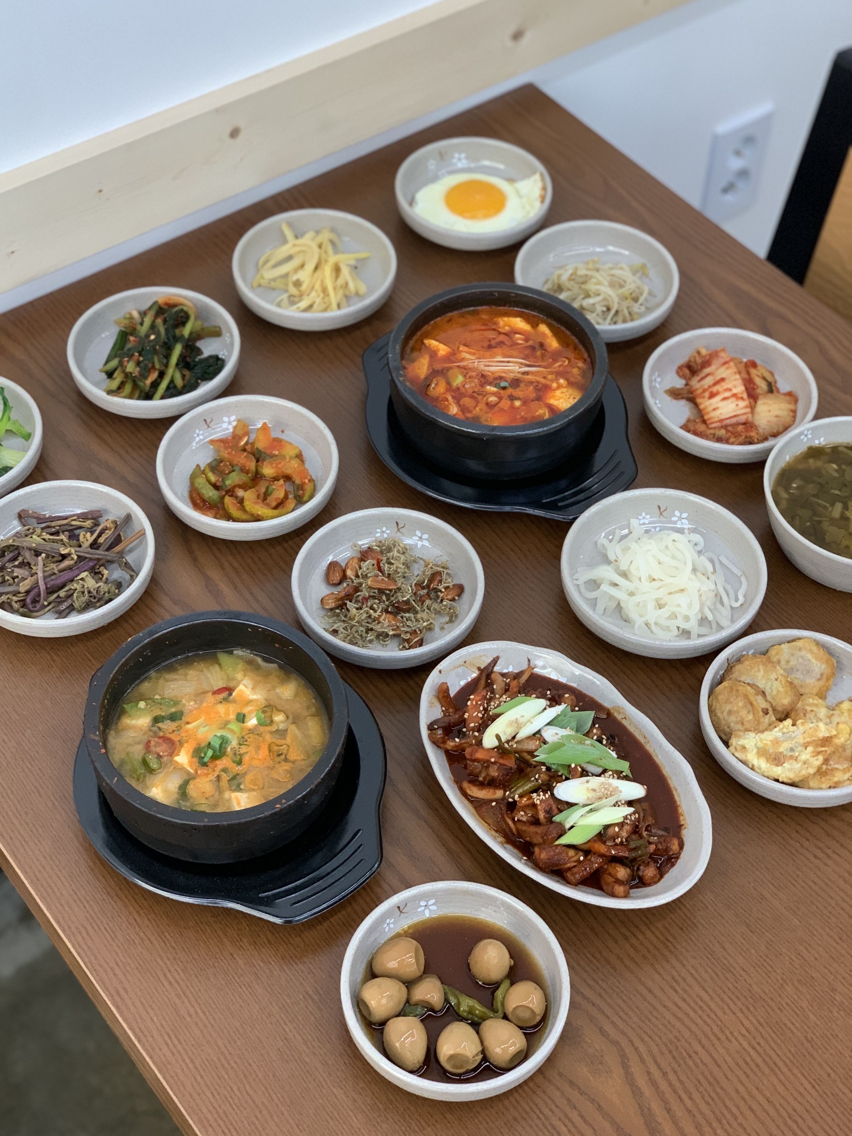 경기 시흥시 오징어볶음맛집추천 오징어볶음전문점 소개합니다. 행복한 밥상