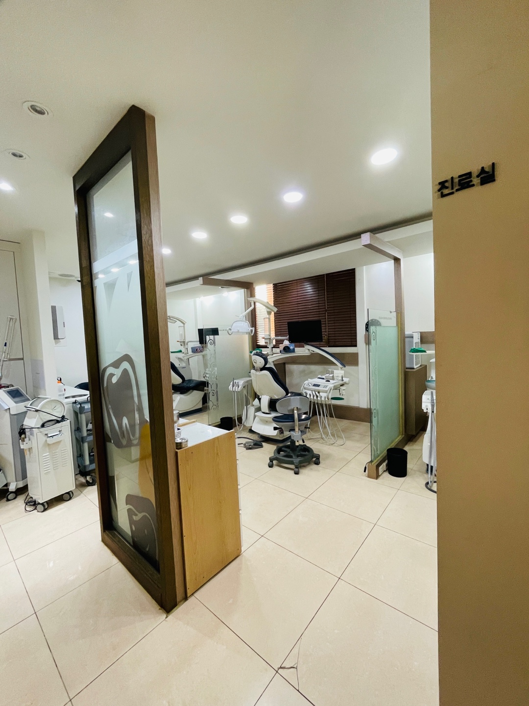 어울림치과의원 대표 이미지