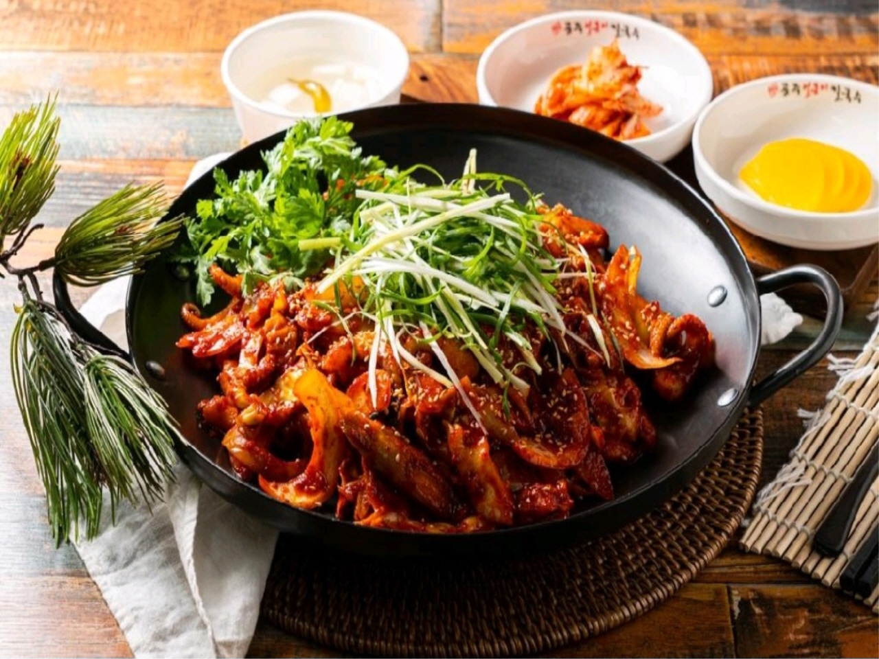 명호공주얼큰이칼국수 쭈꾸미 금천점