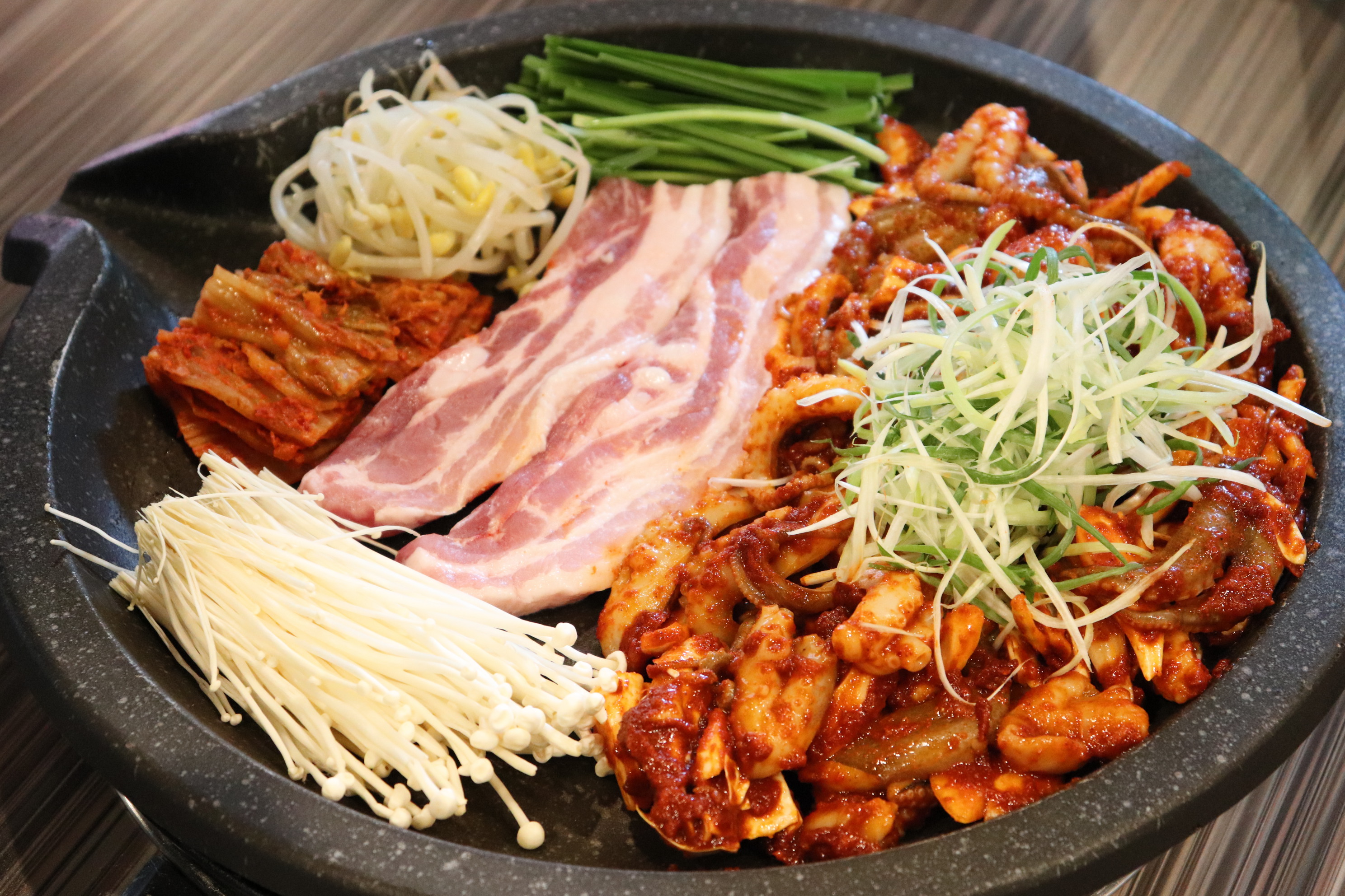 생삼겹구이와 쭈꾸미 SET