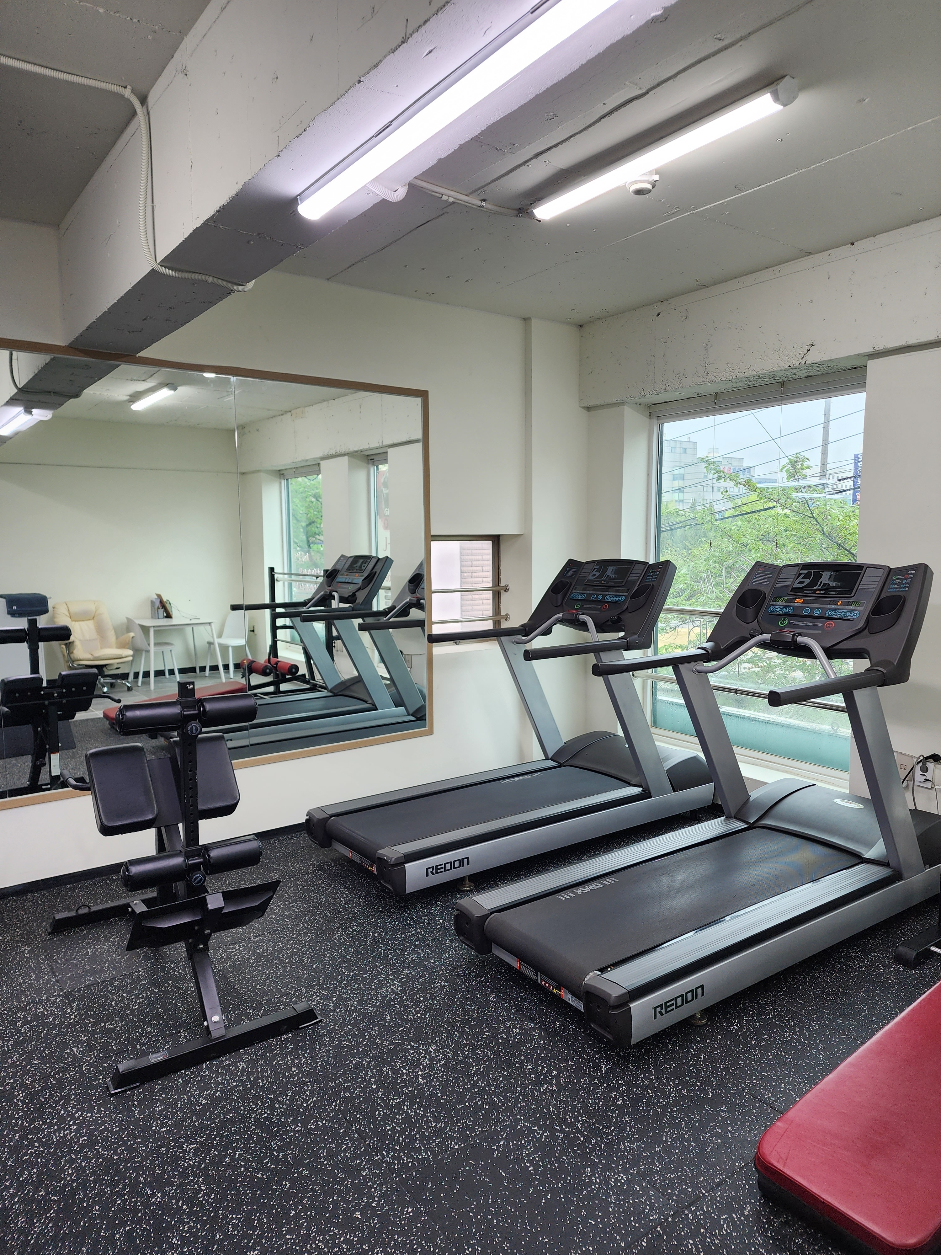 J PT 대표 이미지