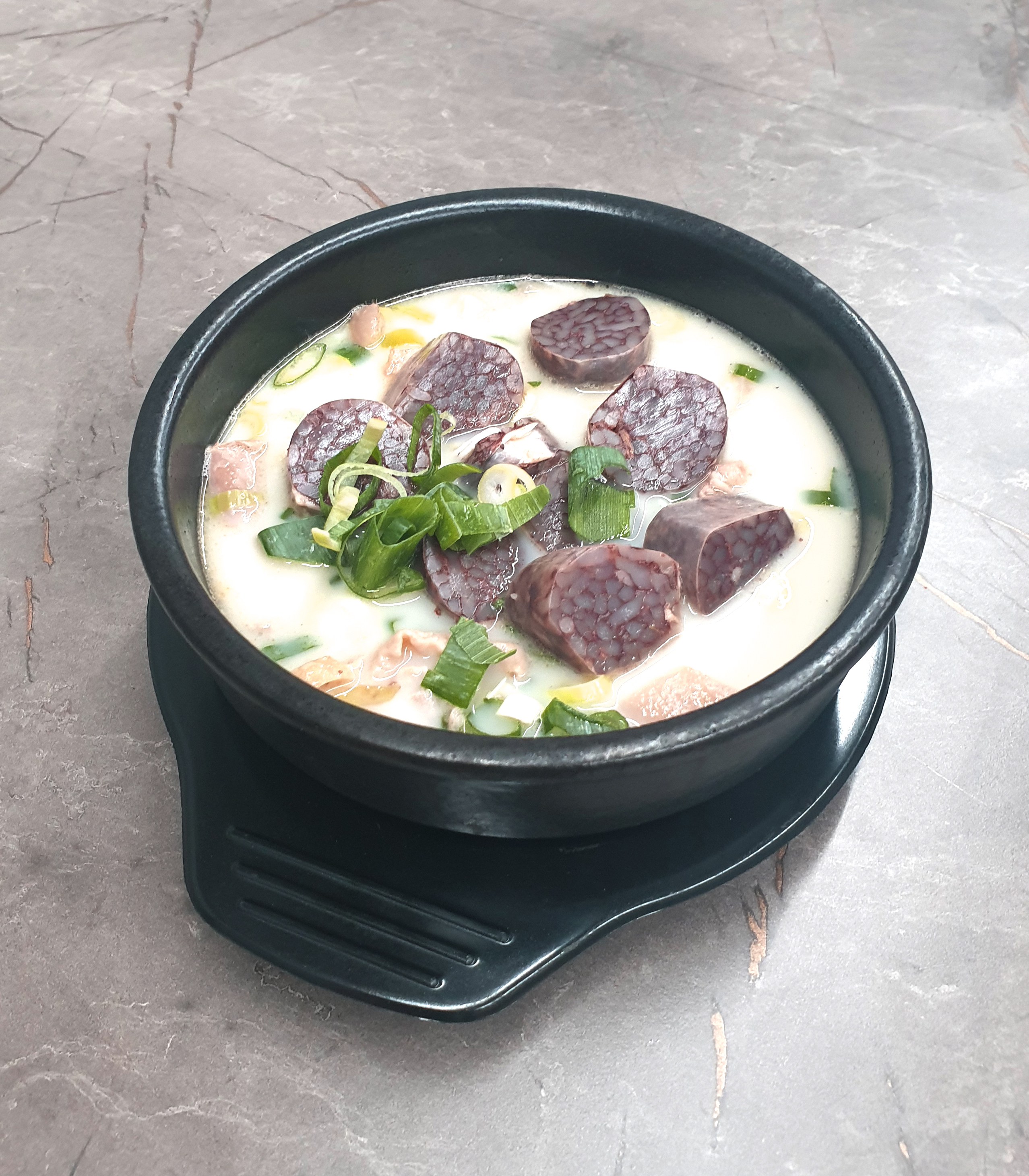 신마님왕족발 2호점