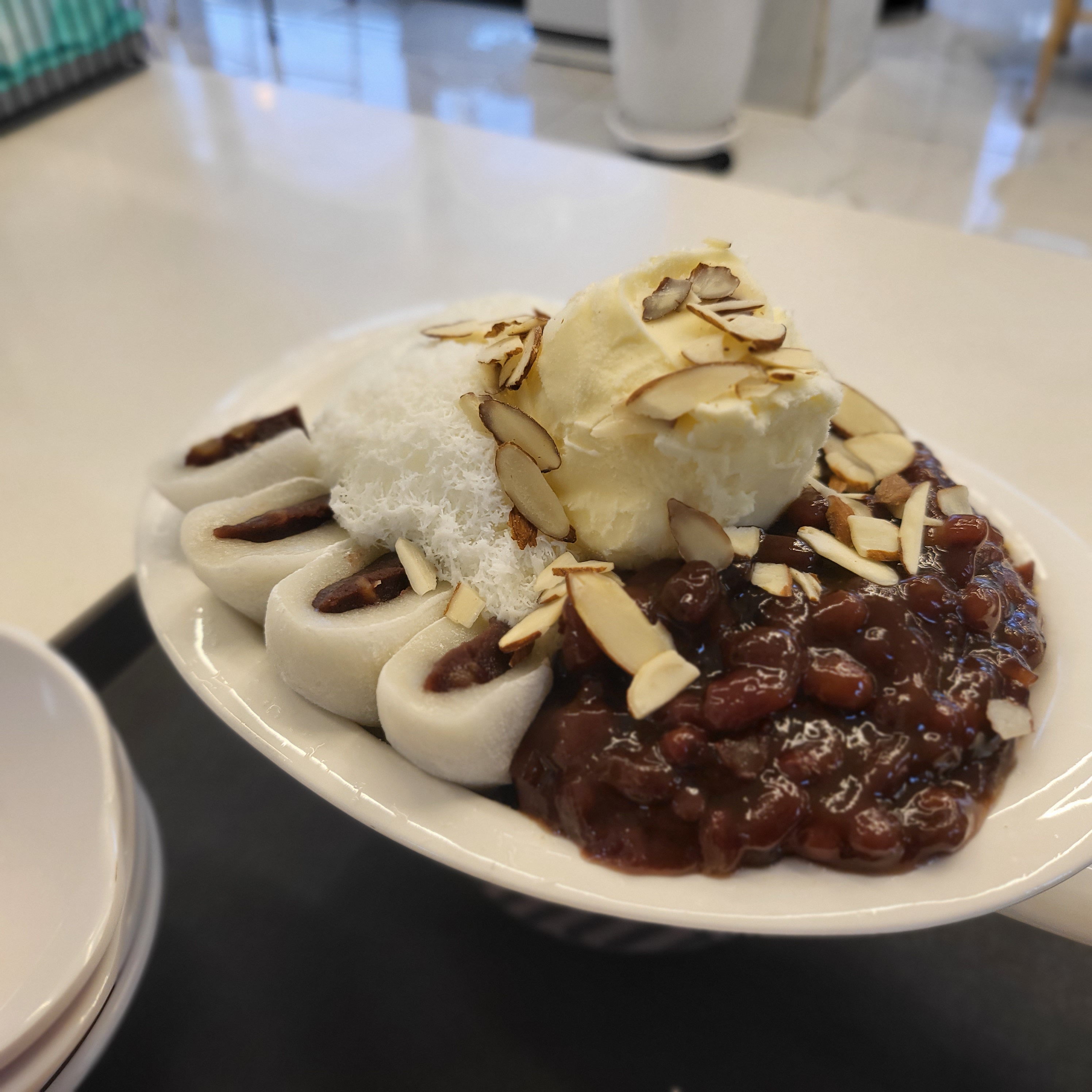 투컨셉