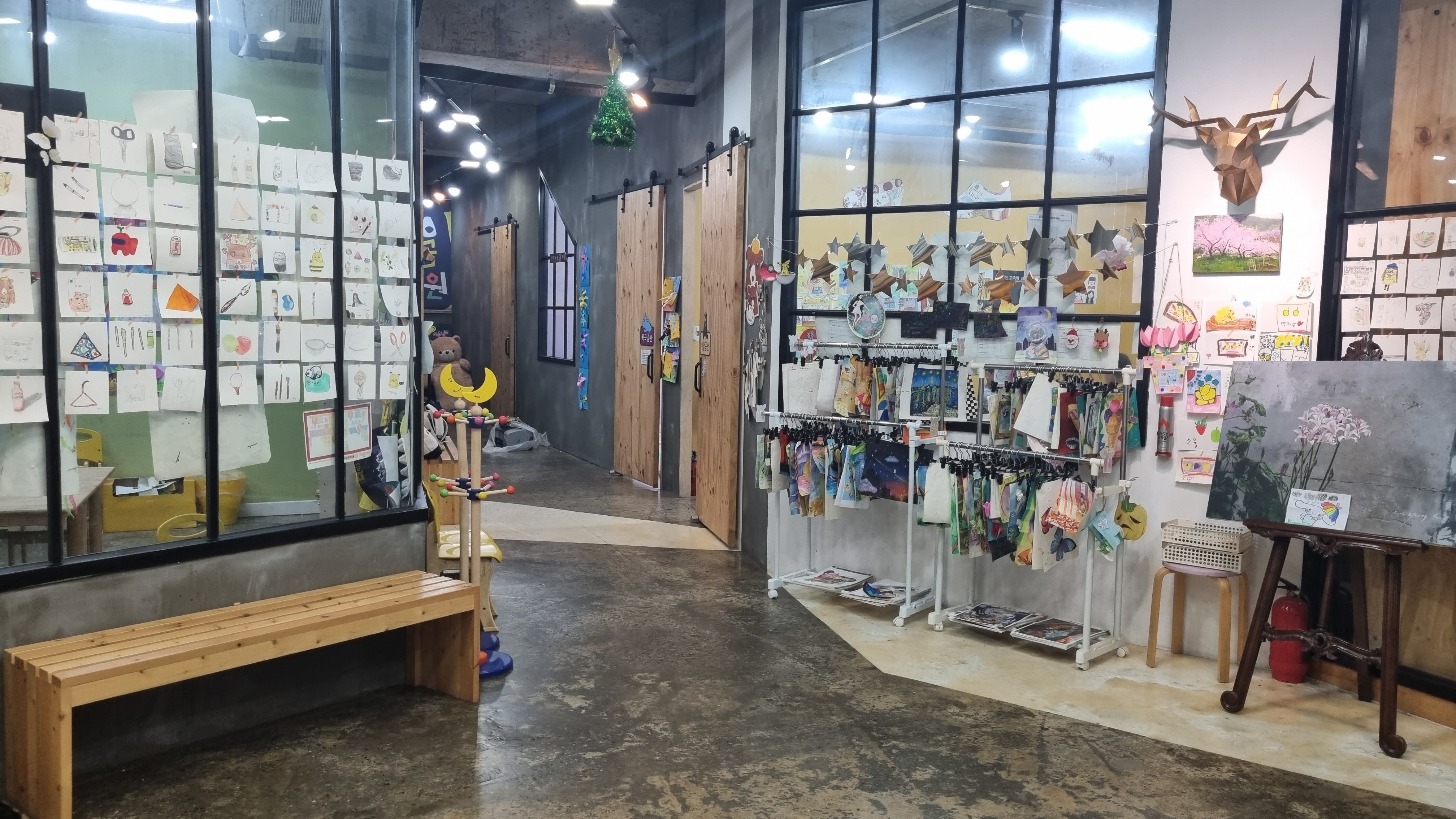 생각하는 곰 미술학원