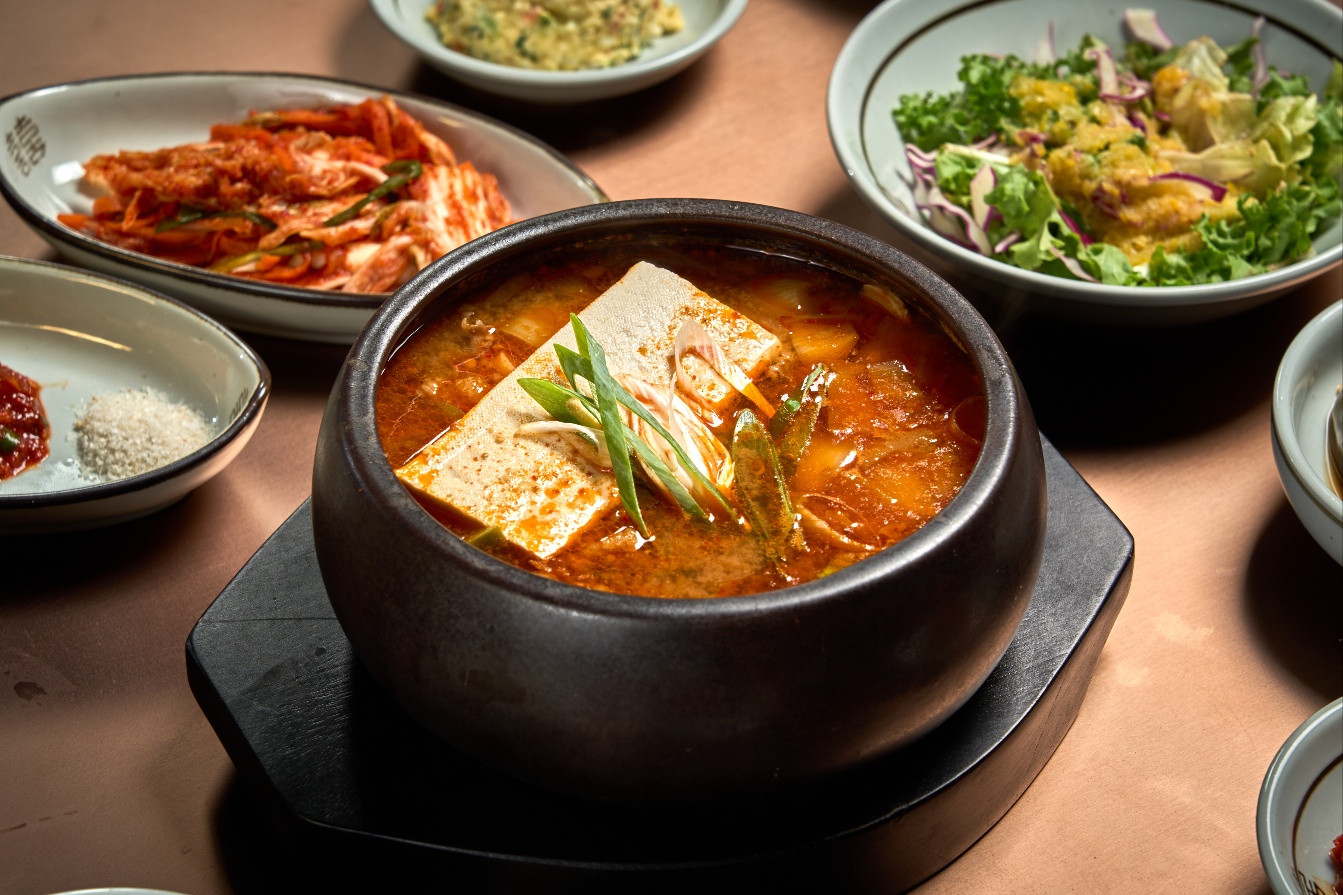 고기 듬뿍 반모 김치찌개