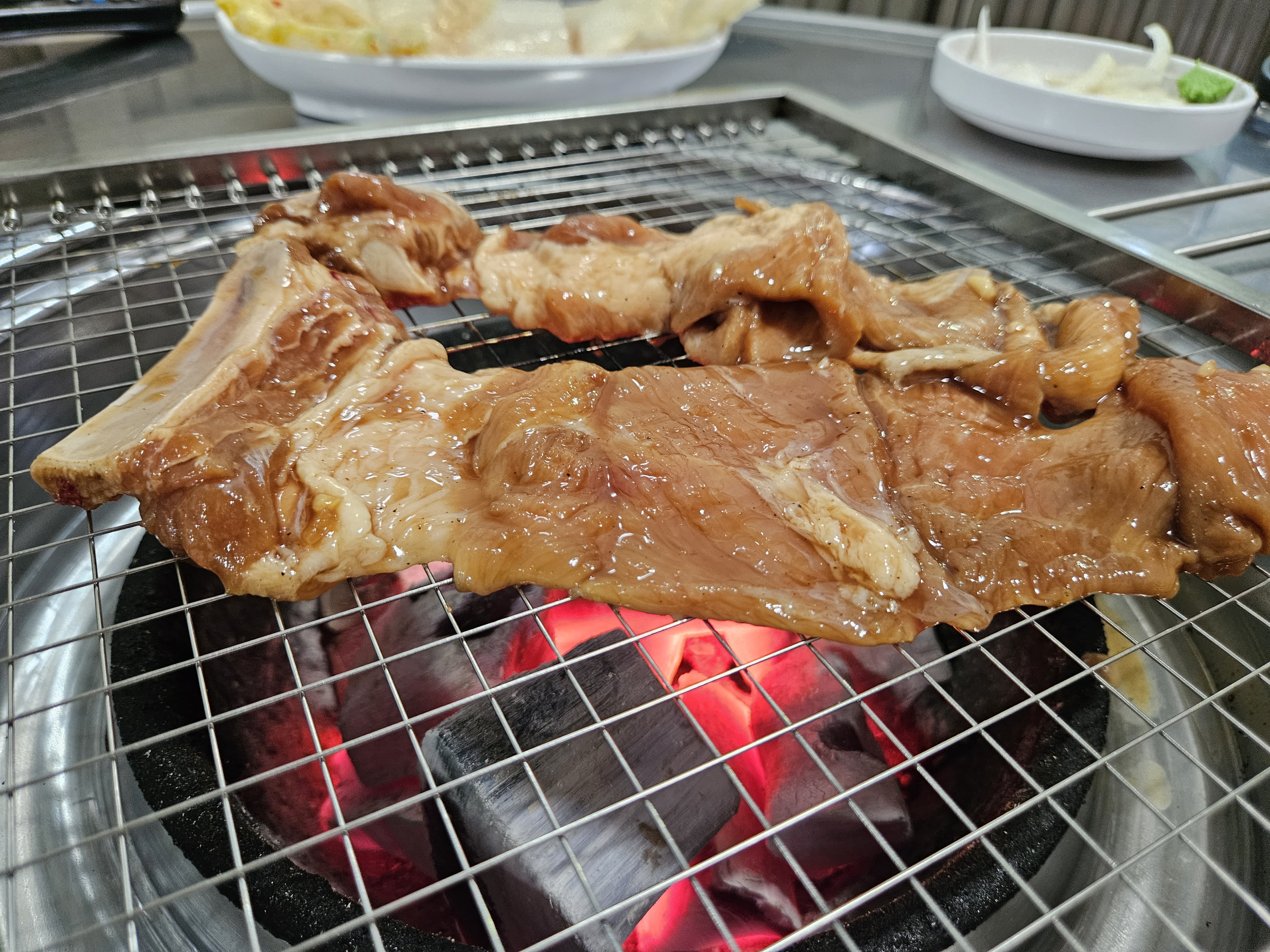 황제숯불뒷고기