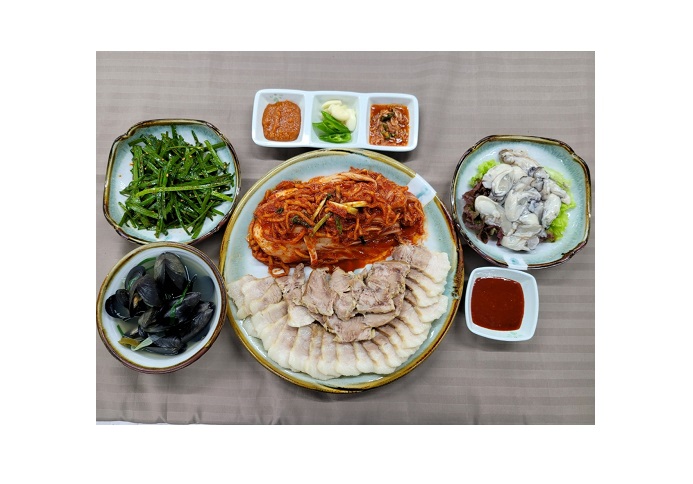 이층집보쌈과전