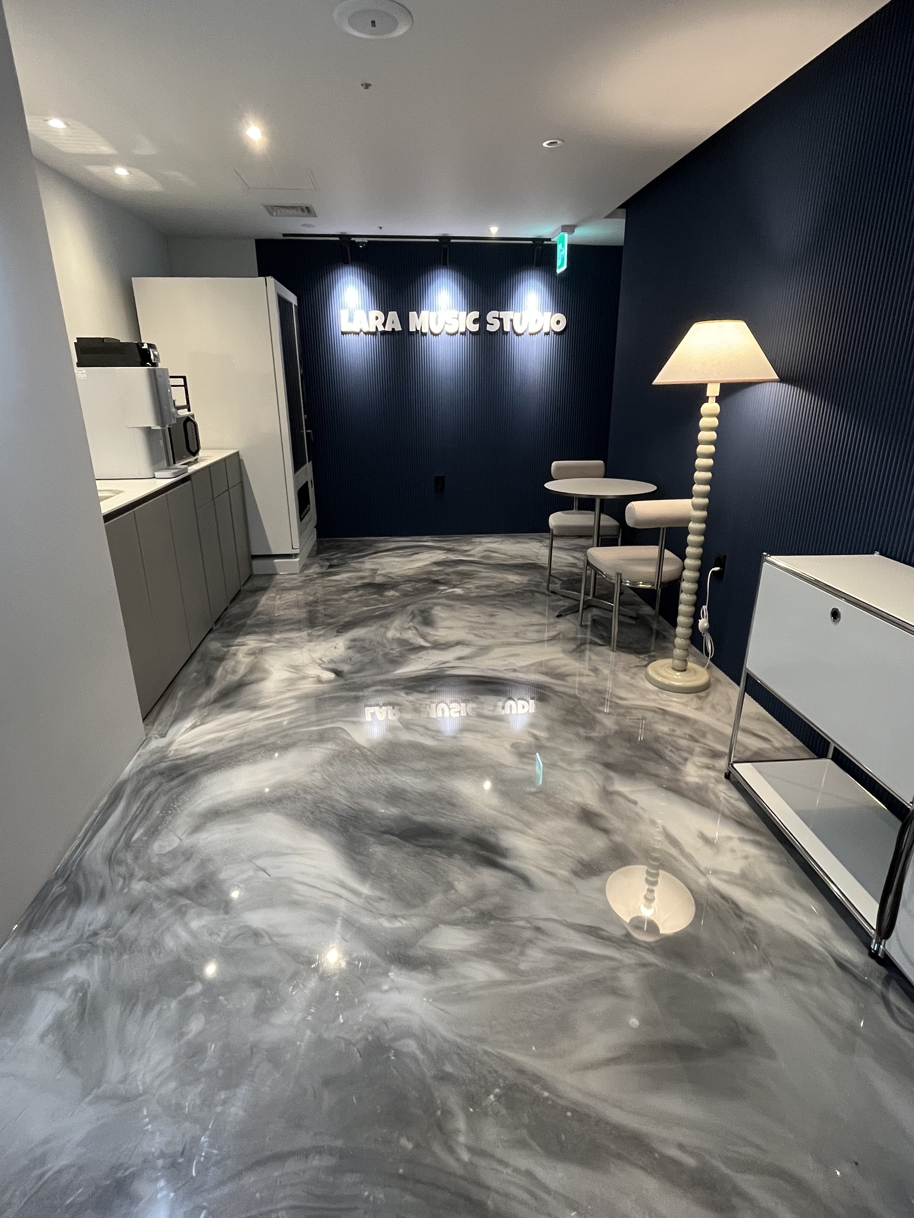 2번째 스튜디오 사진