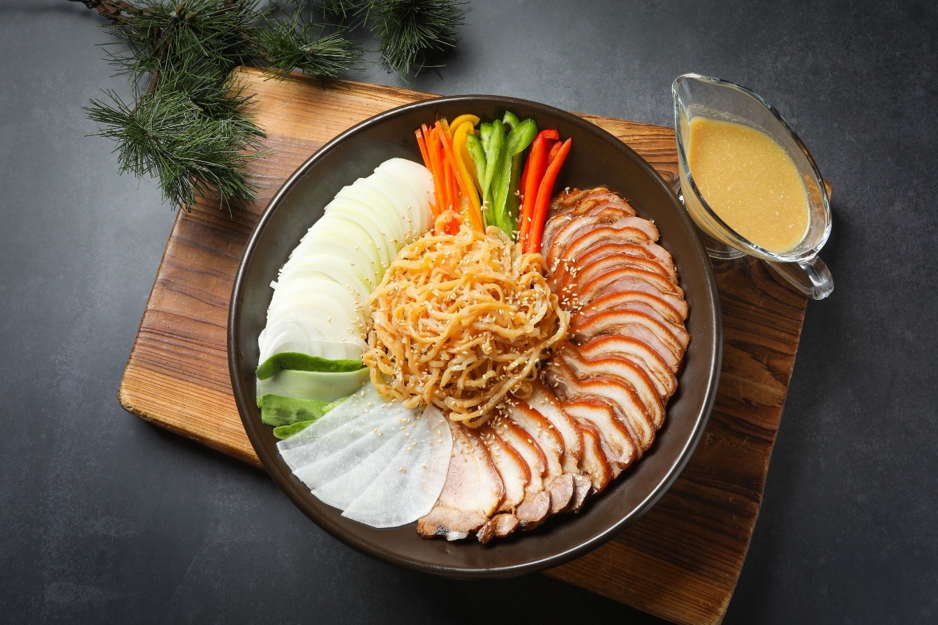 명장족발 메밀막국수