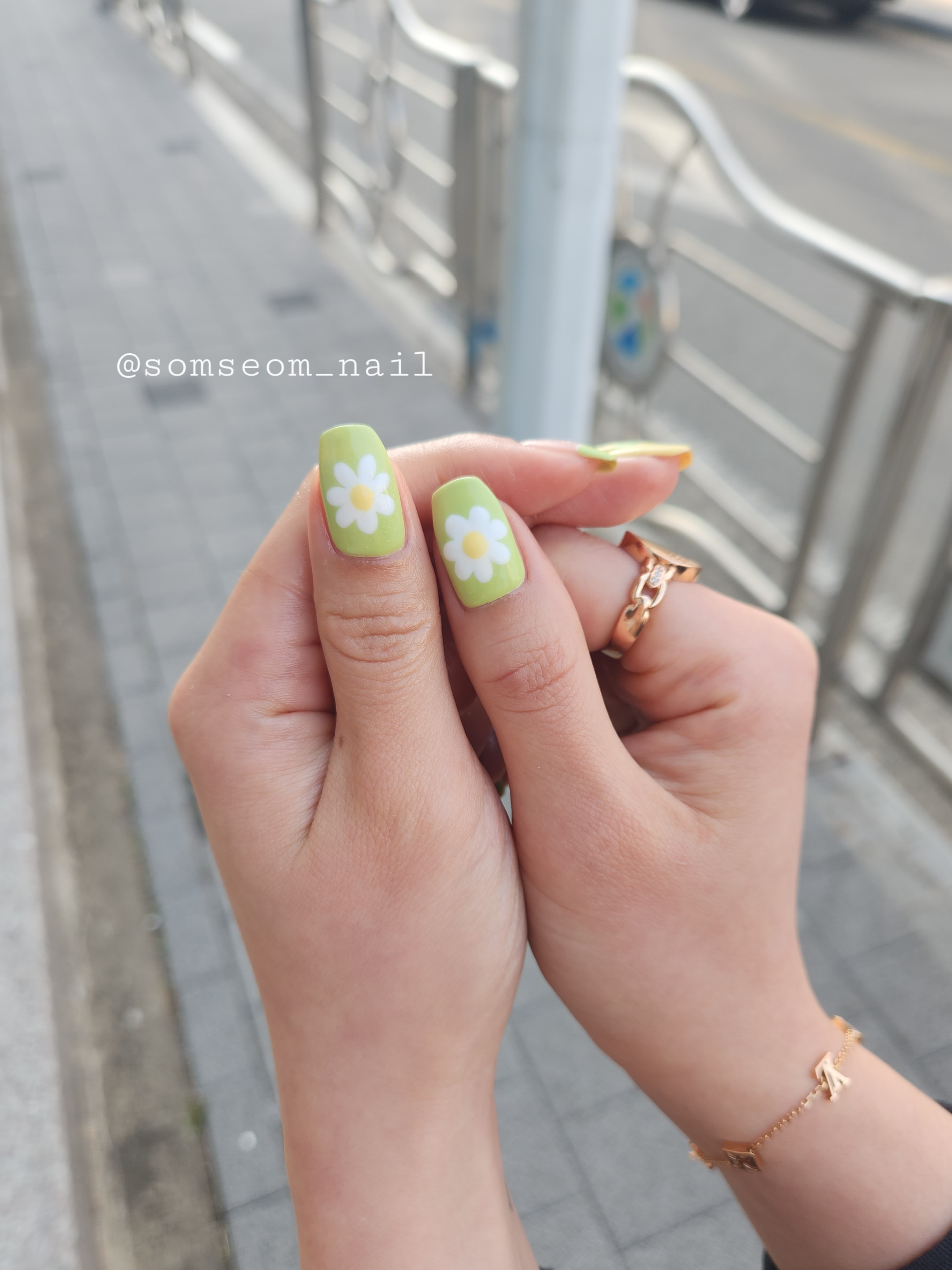 섬섬네일 석적본점