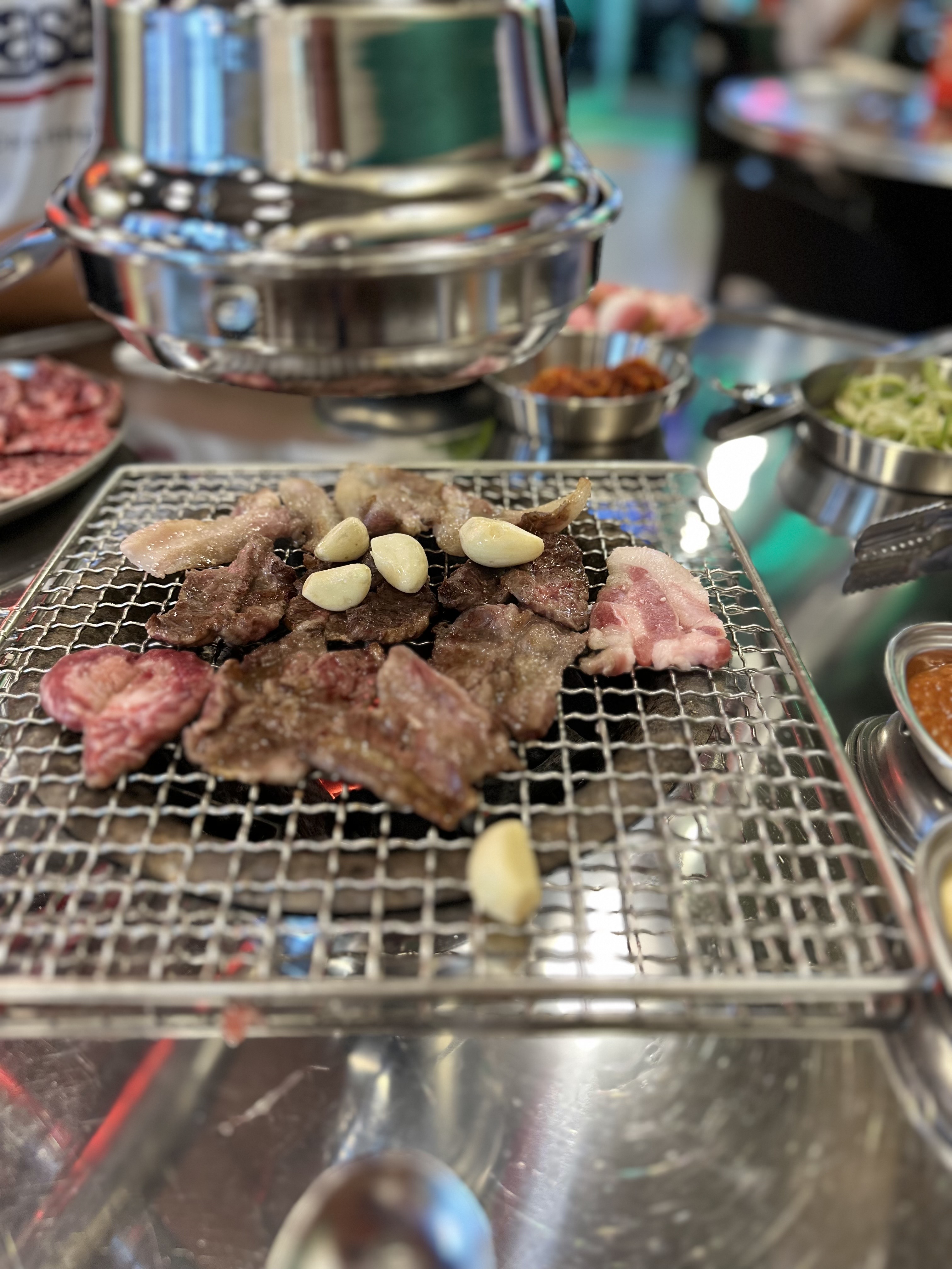 돝집 지축역점