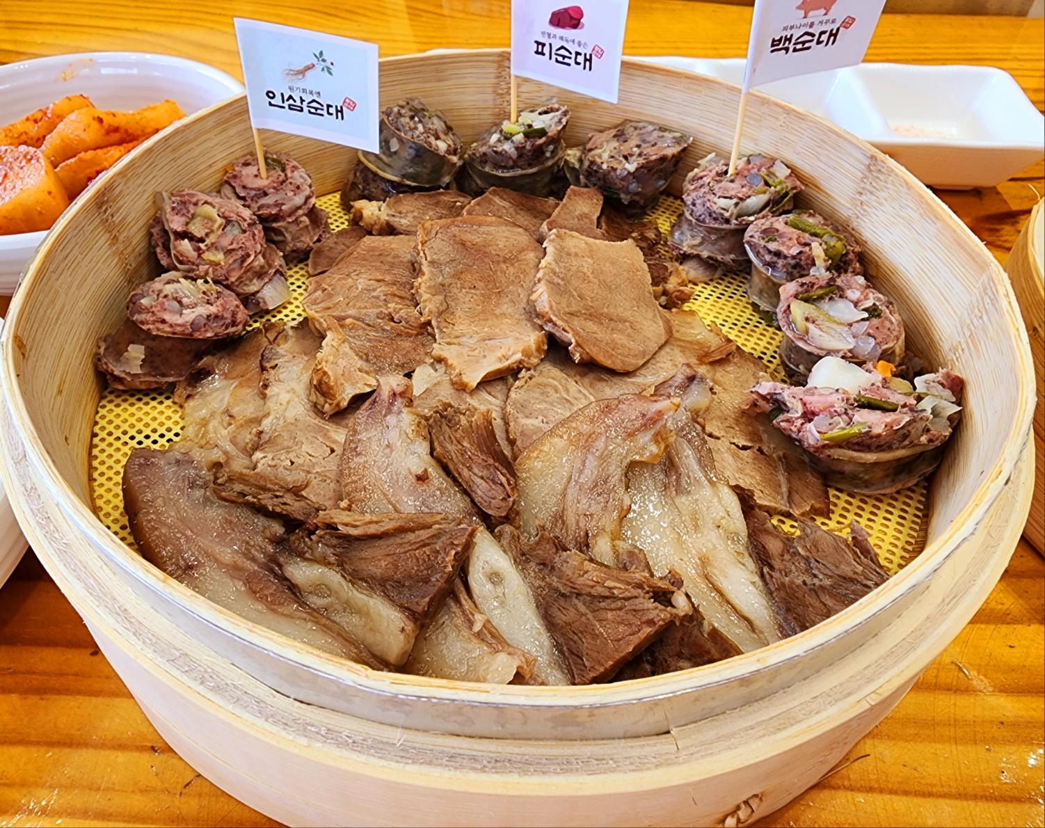 팔담순대 김포본점