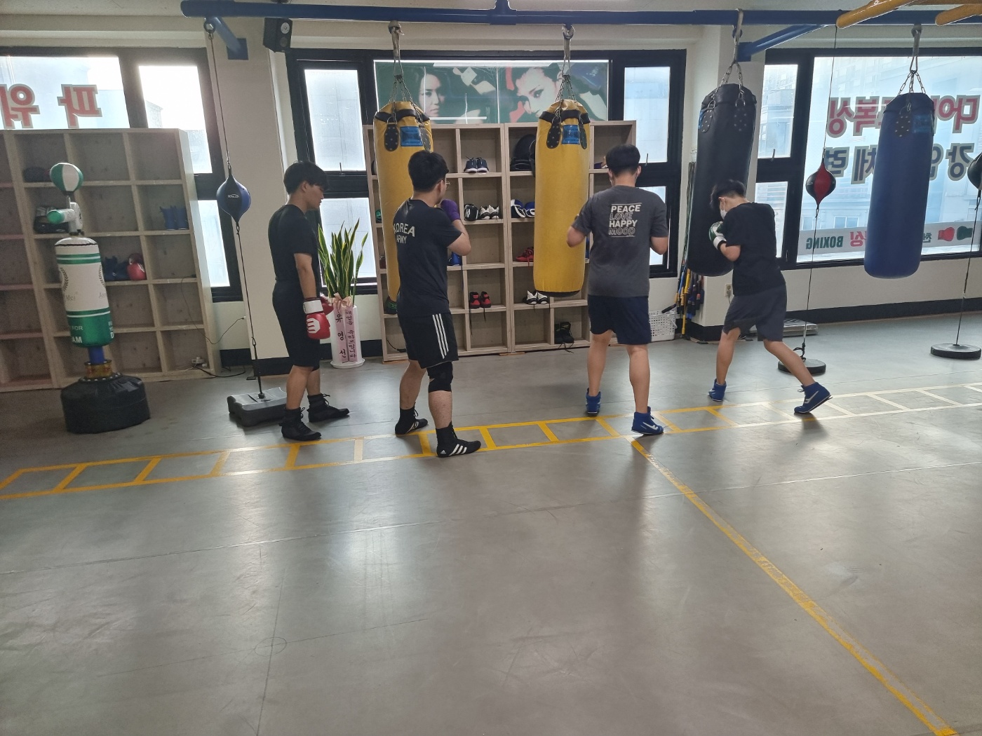 충청남도 천안시 서북구 복싱체육관 천안 두정 복싱 내부 모습 4