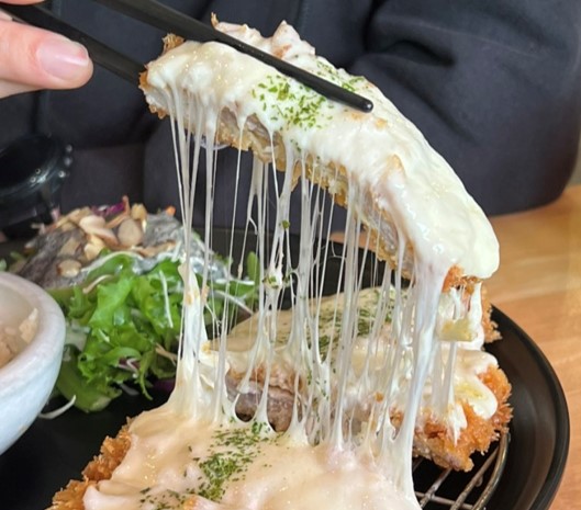 가월돈까스 주남저수지점