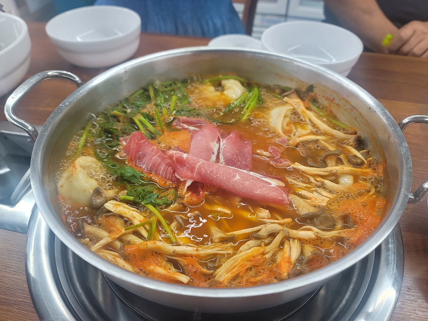 얼큰이샤브샤브손칼국수