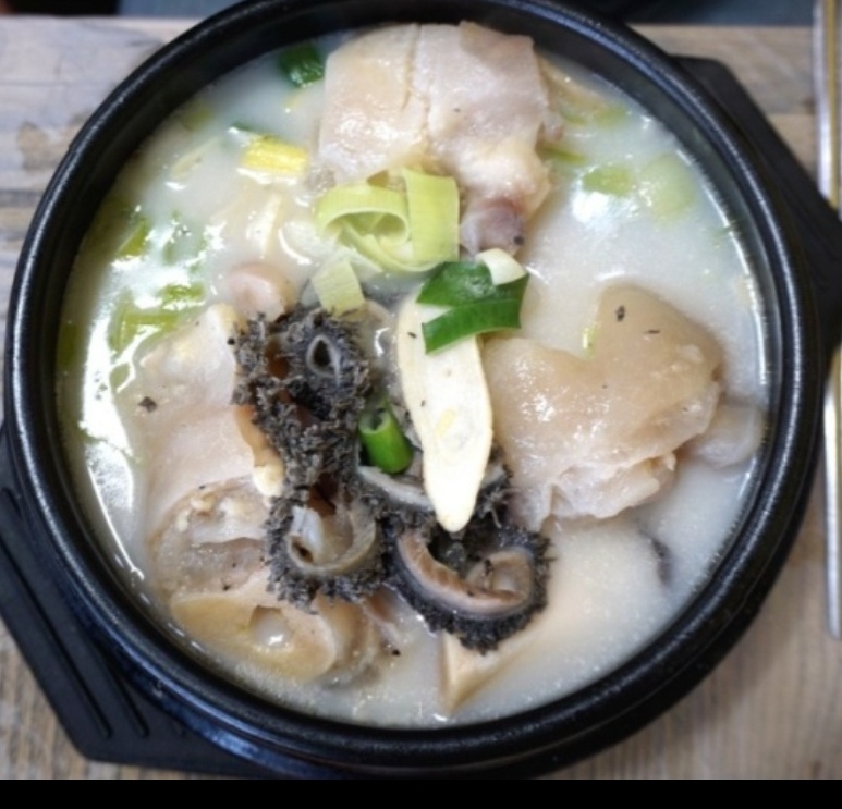 우족양곰탕 토종순대 뼈해장국