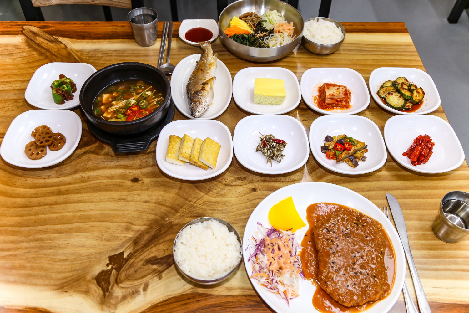 오메가메 아지매식당