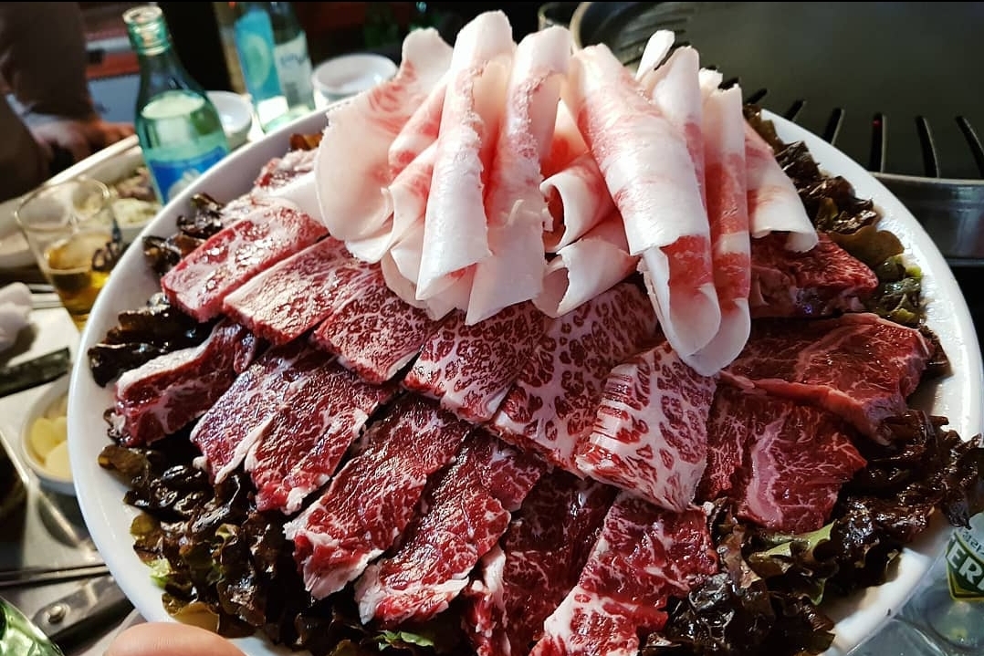 약속의땅 생고기전문점