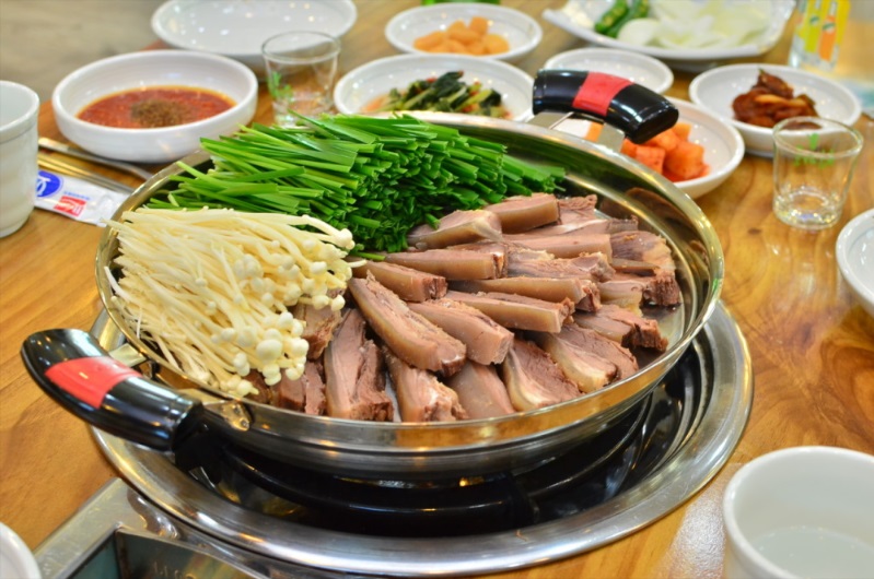 동궁염소탕