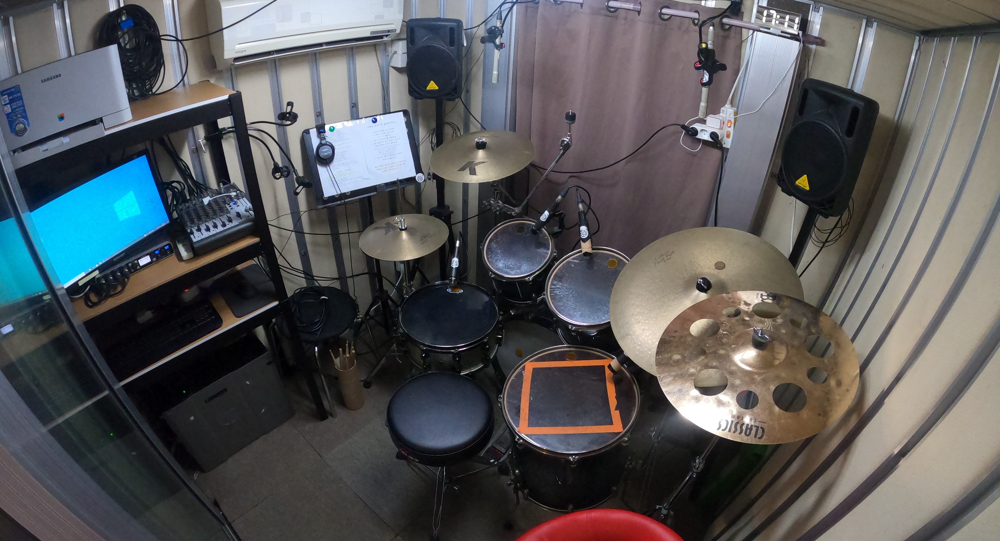 2번째 스튜디오 사진