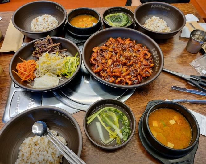 통큰손쭈꾸미마을 시흥배곧점