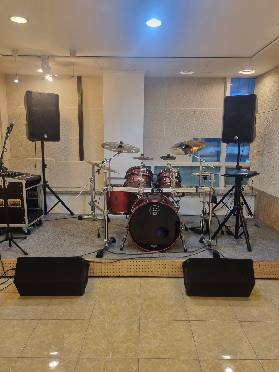 1번째 스튜디오 사진